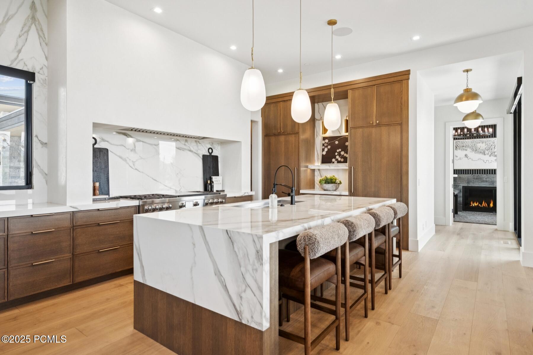 Park City, Utah 84098, United States, 5 Bedrooms Bedrooms, ,7 BathroomsBathrooms,Residential,Active,160723