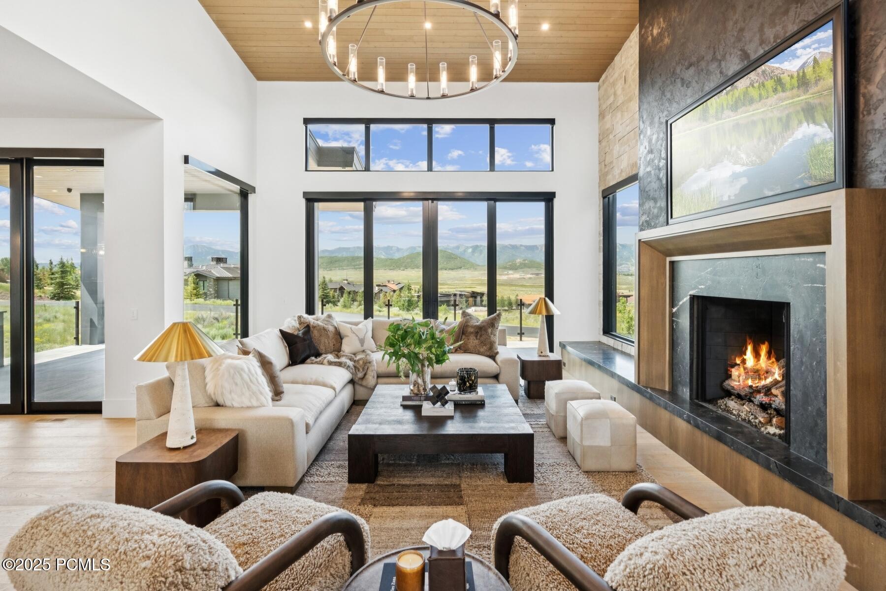 Park City, Utah 84098, United States, 5 Bedrooms Bedrooms, ,7 BathroomsBathrooms,Residential,Active,160723
