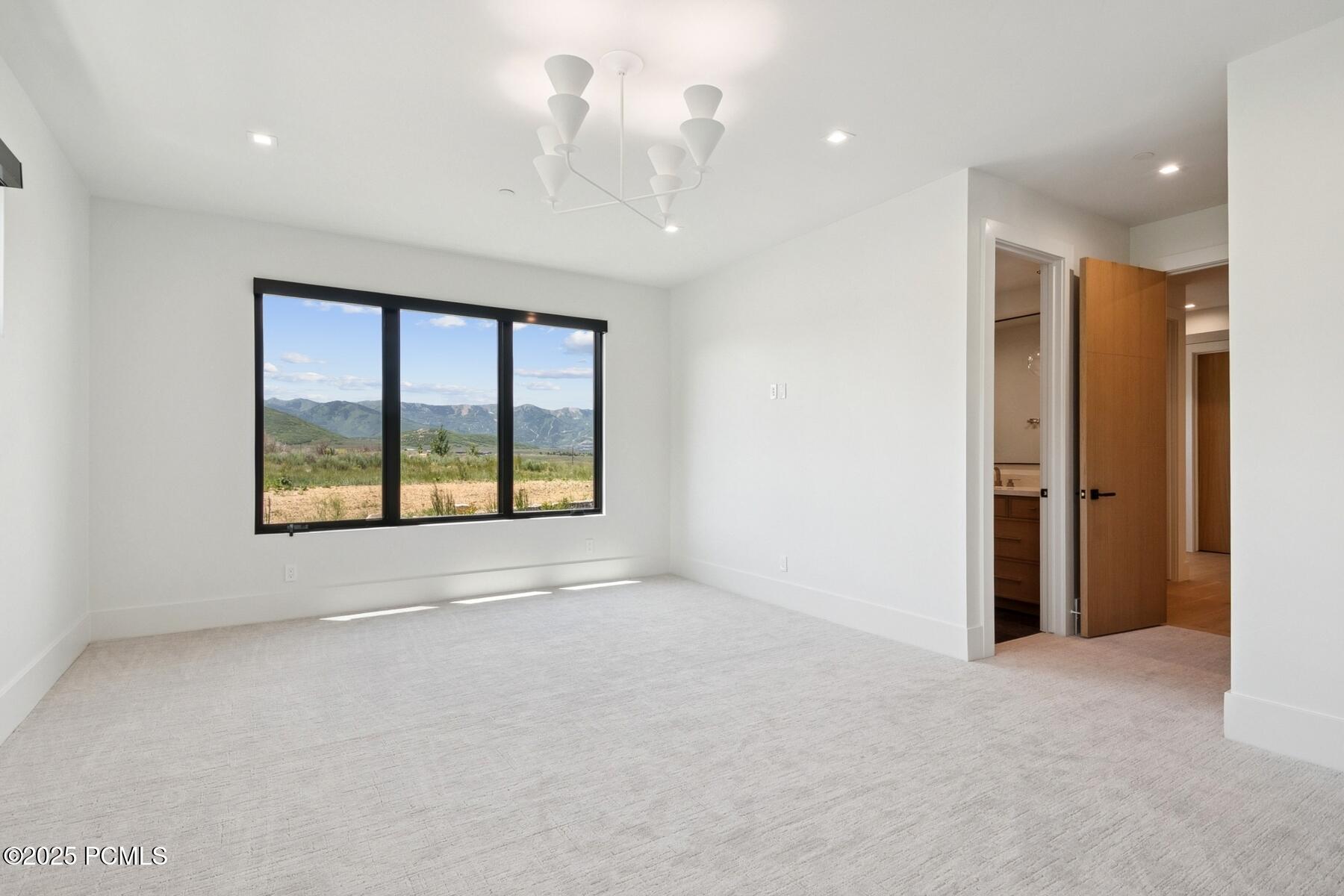 Park City, Utah 84098, United States, 5 Bedrooms Bedrooms, ,7 BathroomsBathrooms,Residential,Active,160723