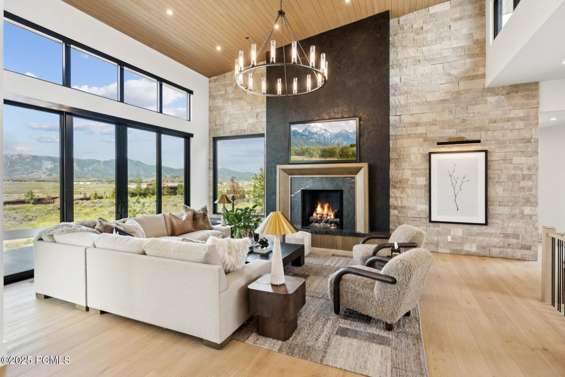 Park City, Utah 84098, United States, 5 Bedrooms Bedrooms, ,7 BathroomsBathrooms,Residential,Active,160723