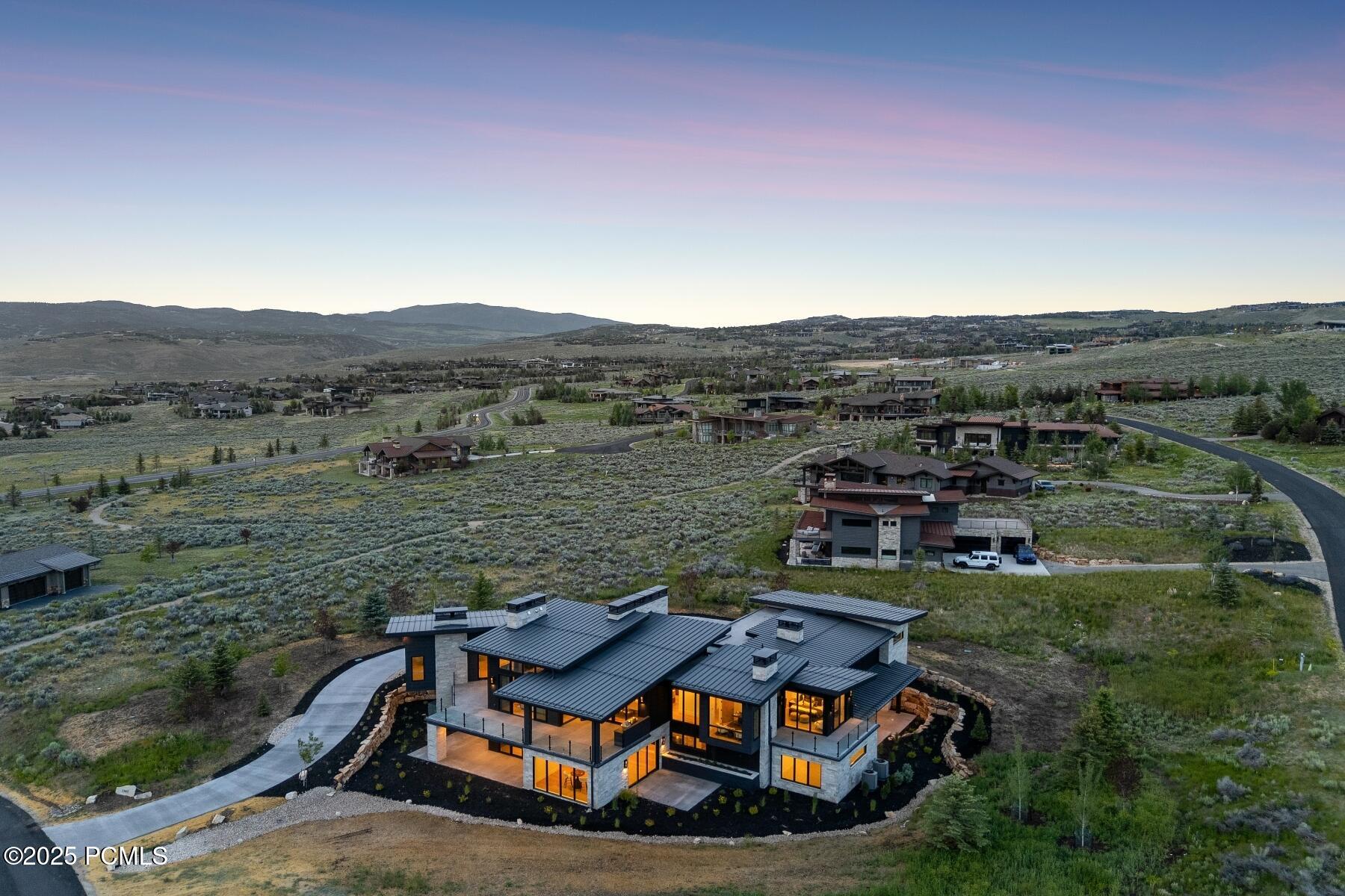 Park City, Utah 84098, United States, 5 Bedrooms Bedrooms, ,7 BathroomsBathrooms,Residential,Active,160723
