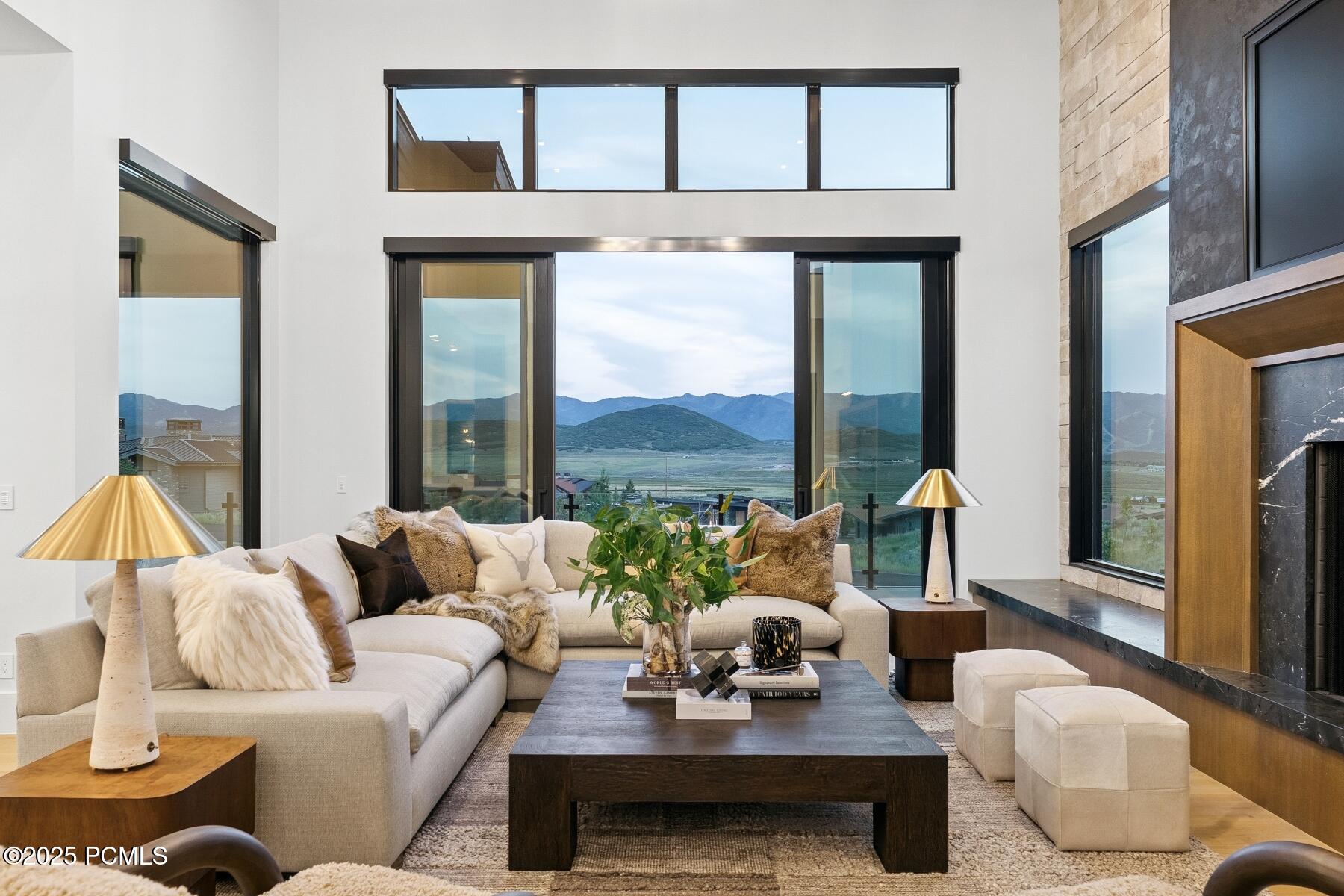 Park City, Utah 84098, United States, 5 Bedrooms Bedrooms, ,7 BathroomsBathrooms,Residential,Active,160723