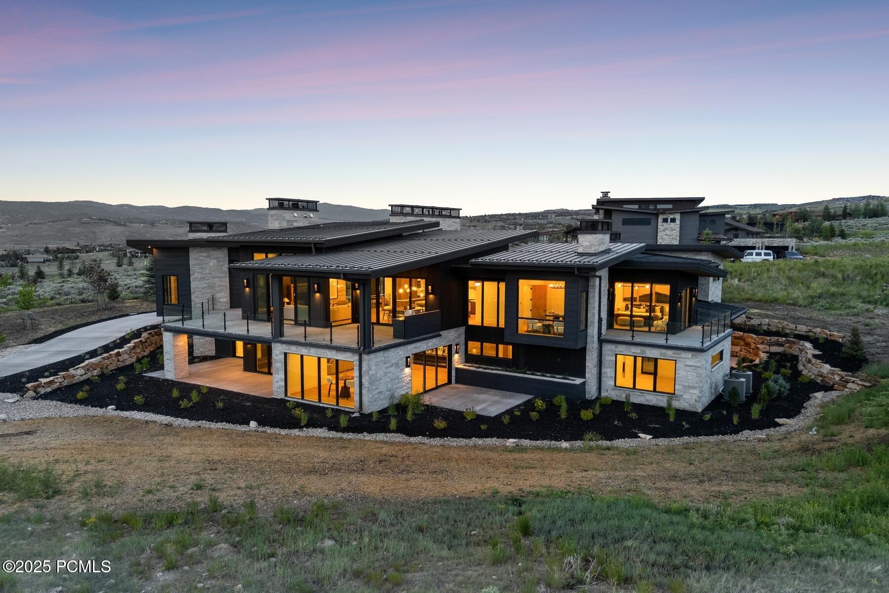 Park City, Utah 84098, United States, 5 Bedrooms Bedrooms, ,7 BathroomsBathrooms,Residential,Active,160723
