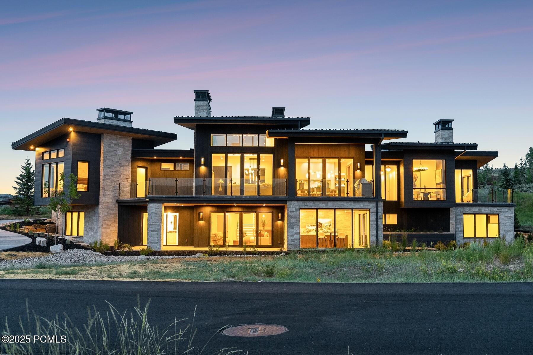 Park City, Utah 84098, United States, 5 Bedrooms Bedrooms, ,7 BathroomsBathrooms,Residential,Active,160723