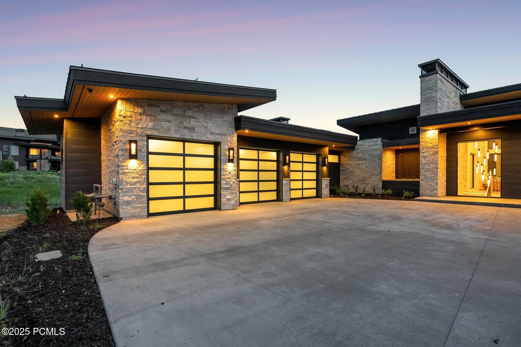 Park City, Utah 84098, United States, 5 Bedrooms Bedrooms, ,7 BathroomsBathrooms,Residential,Active,160723