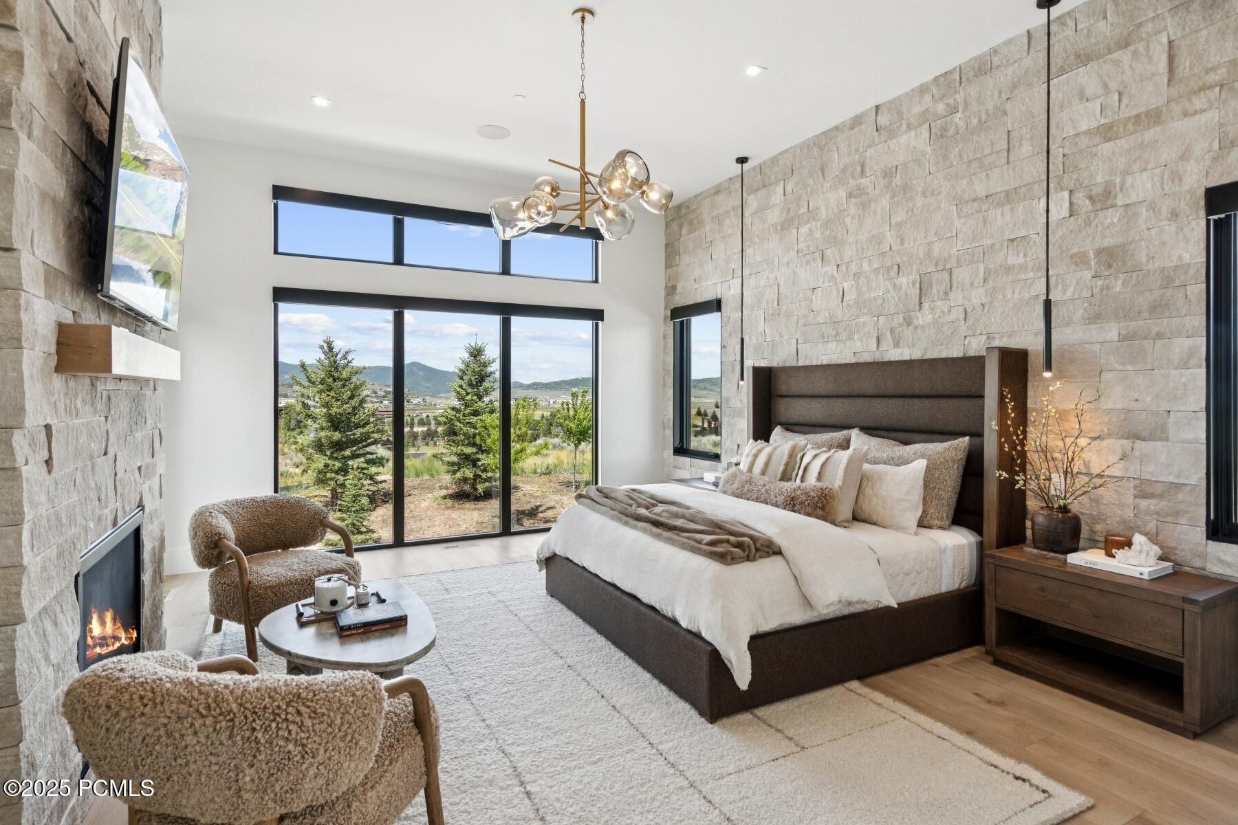 Park City, Utah 84098, United States, 5 Bedrooms Bedrooms, ,7 BathroomsBathrooms,Residential,Active,160723