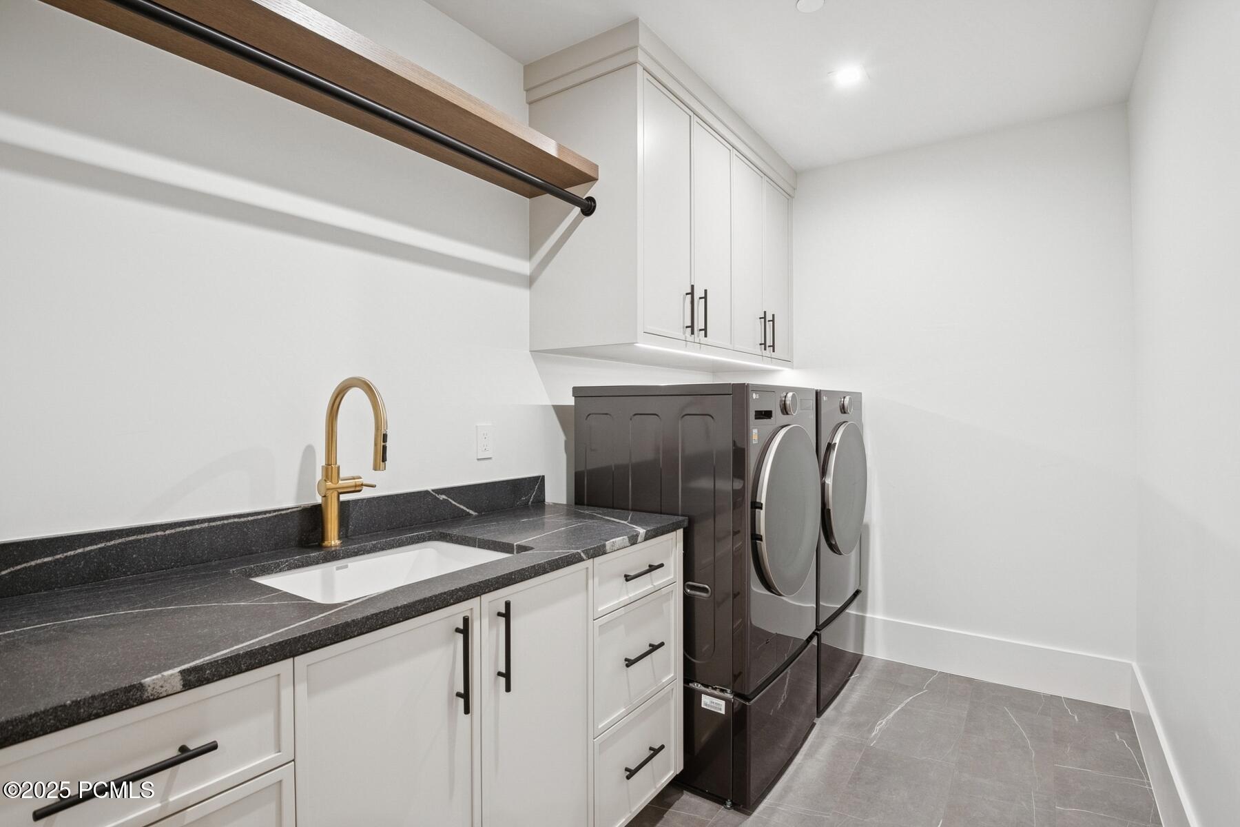 Park City, Utah 84098, United States, 5 Bedrooms Bedrooms, ,7 BathroomsBathrooms,Residential,Active,160723