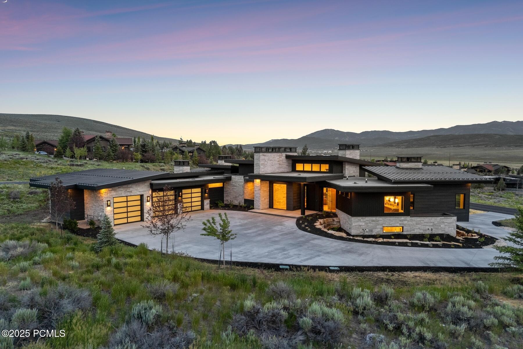Park City, Utah 84098, United States, 5 Bedrooms Bedrooms, ,7 BathroomsBathrooms,Residential,Active,160723