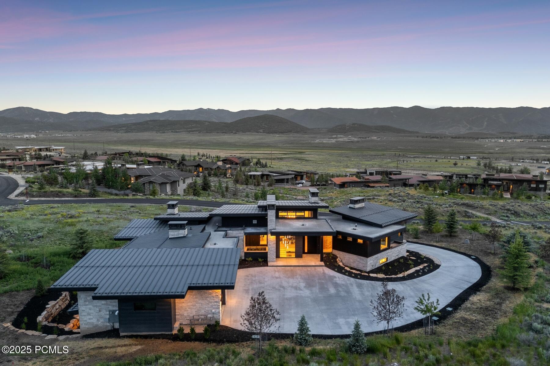 Park City, Utah 84098, United States, 5 Bedrooms Bedrooms, ,7 BathroomsBathrooms,Residential,Active,160723