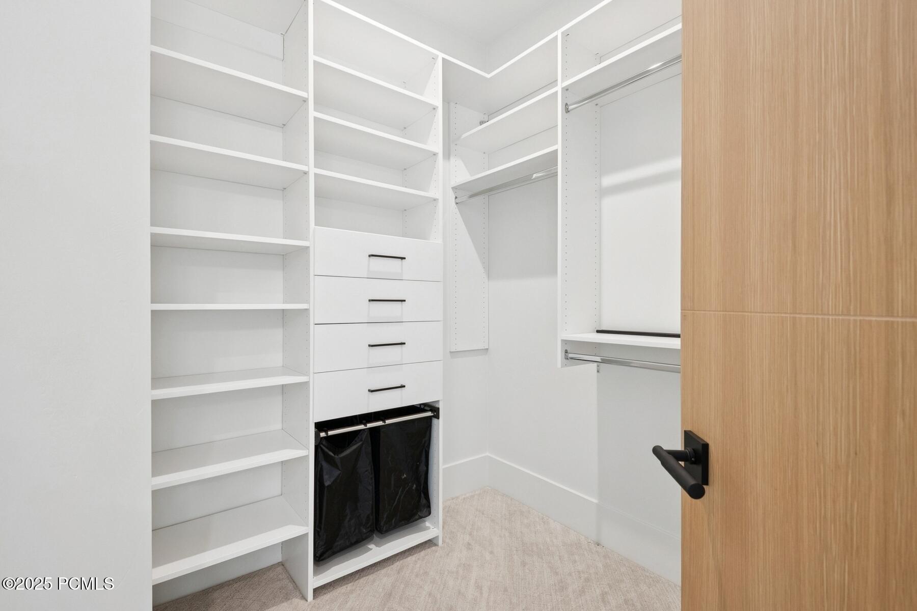 Park City, Utah 84098, United States, 5 Bedrooms Bedrooms, ,7 BathroomsBathrooms,Residential,Active,160723