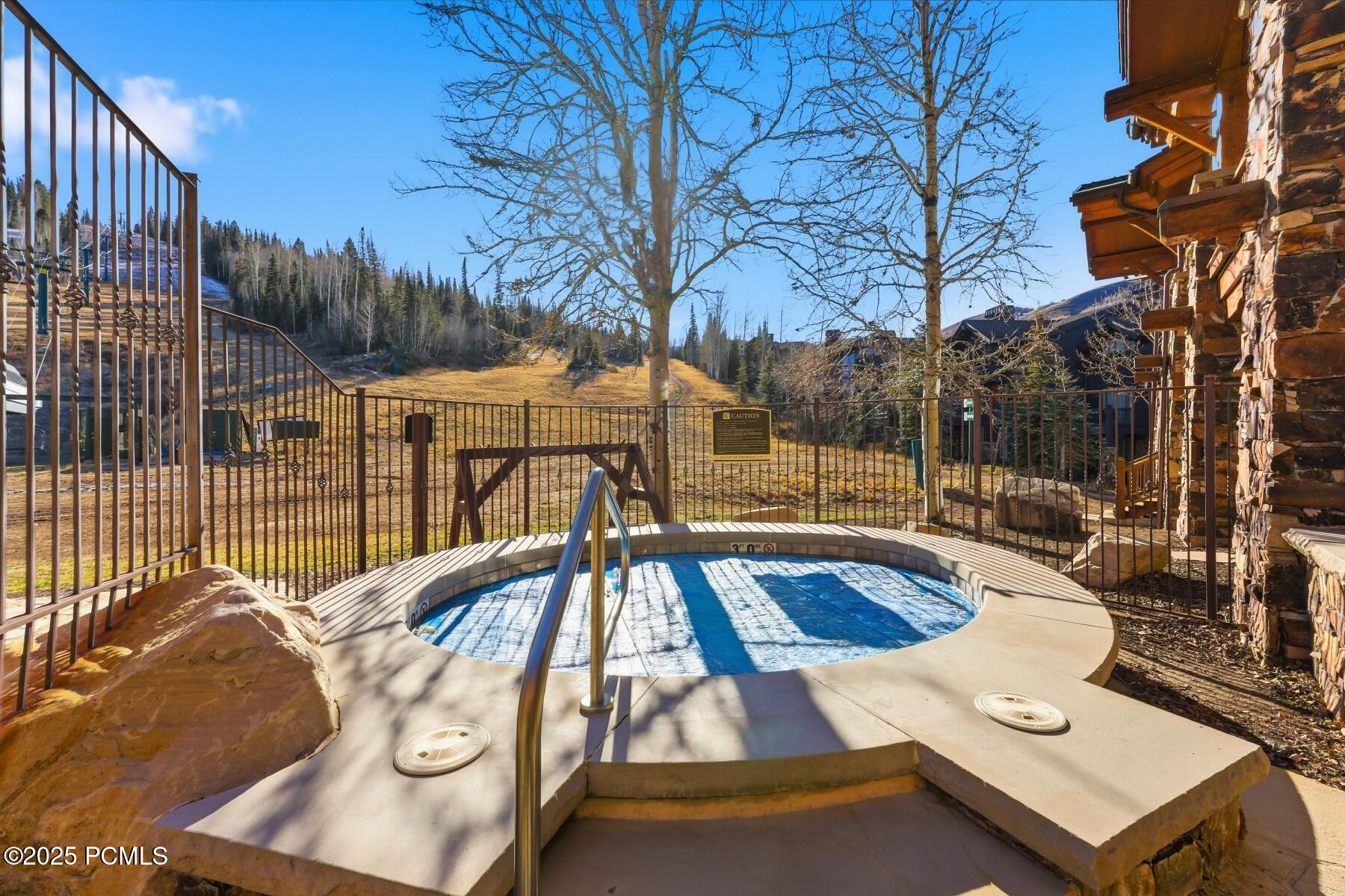 Park City, Utah 84060, United States, 3 Bedrooms Bedrooms, ,4 BathroomsBathrooms,Residential,Active,248805