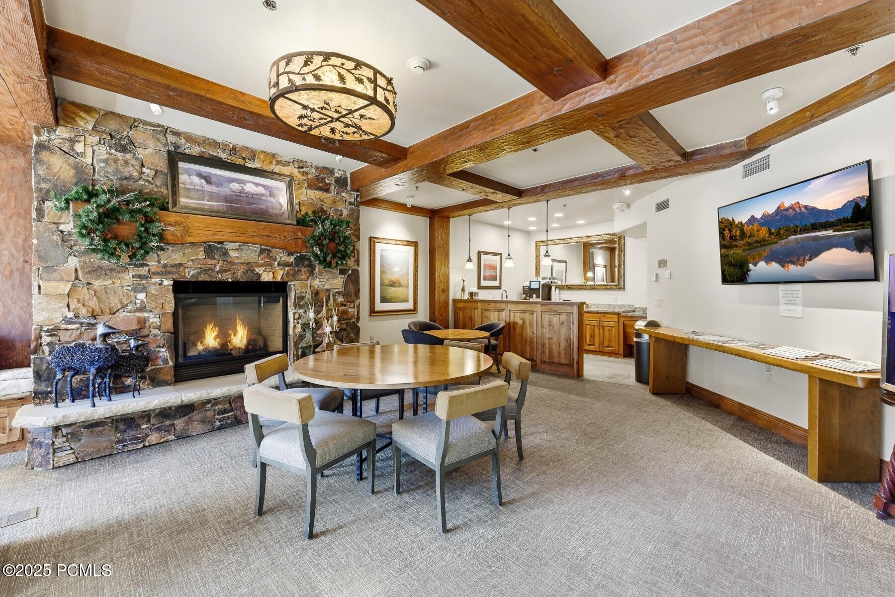 Park City, Utah 84060, United States, 3 Bedrooms Bedrooms, ,4 BathroomsBathrooms,Residential,Active,248805