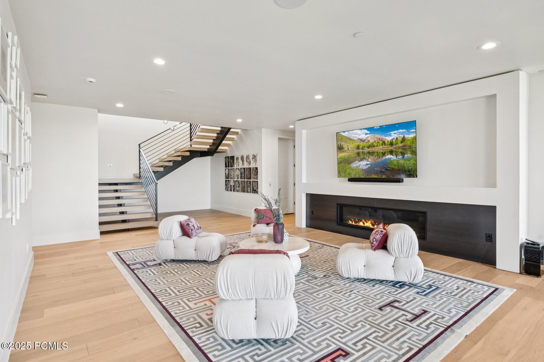 Park City, Utah 84098, United States, 5 Bedrooms Bedrooms, ,8 BathroomsBathrooms,Residential,Active,8619