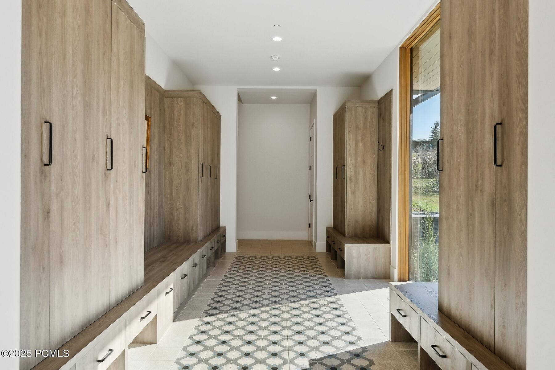 Park City, Utah 84098, United States, 5 Bedrooms Bedrooms, ,8 BathroomsBathrooms,Residential,Active,8619