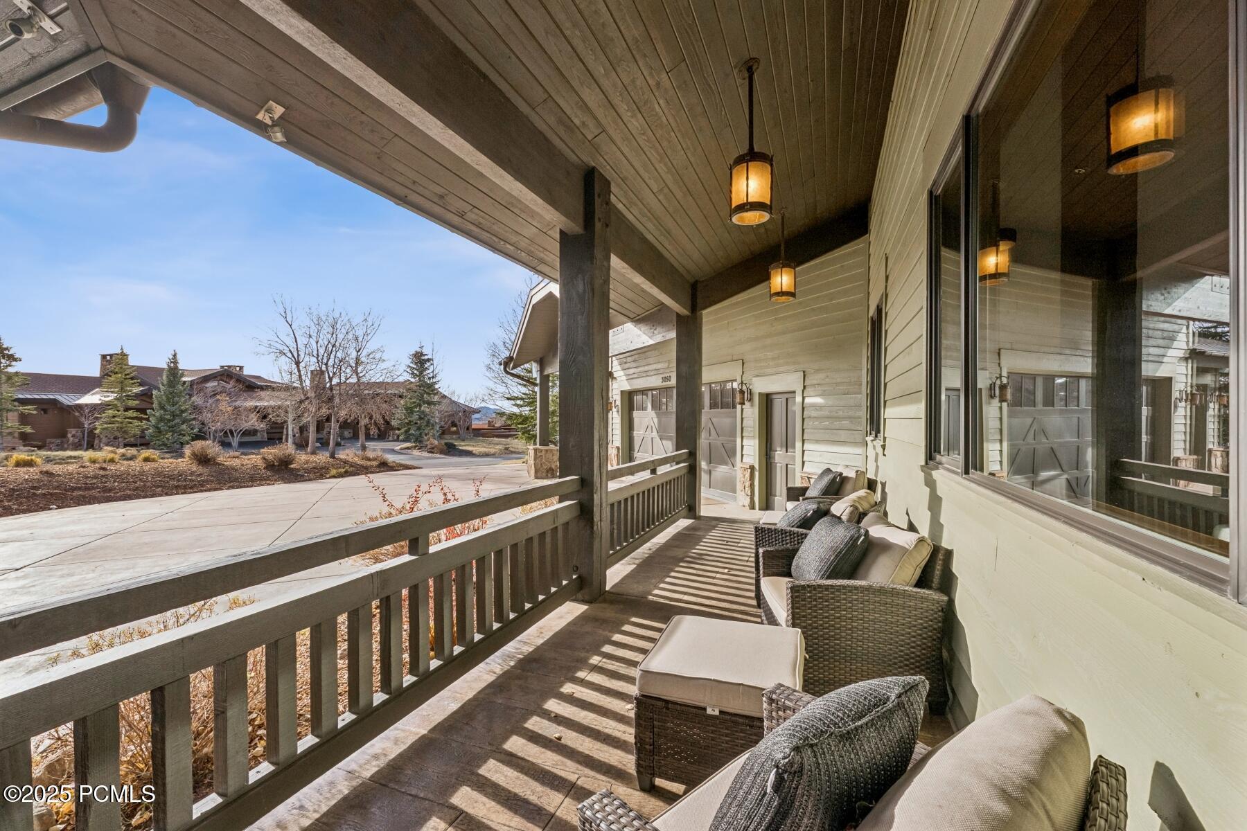 Park City, Utah 84098, United States, 4 Bedrooms Bedrooms, ,5 BathroomsBathrooms,Residential,Active,242525