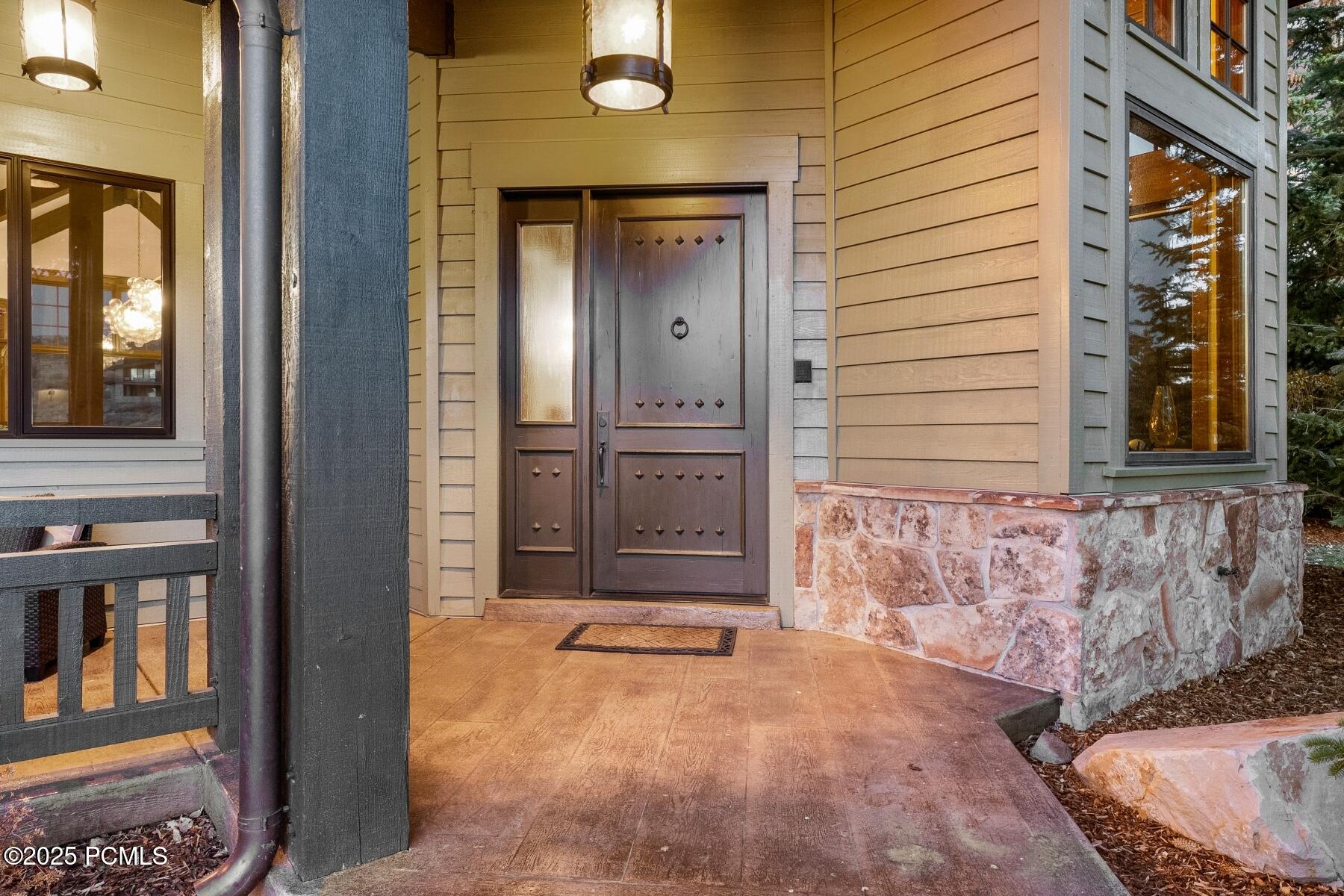 Park City, Utah 84098, United States, 4 Bedrooms Bedrooms, ,5 BathroomsBathrooms,Residential,Active,242525