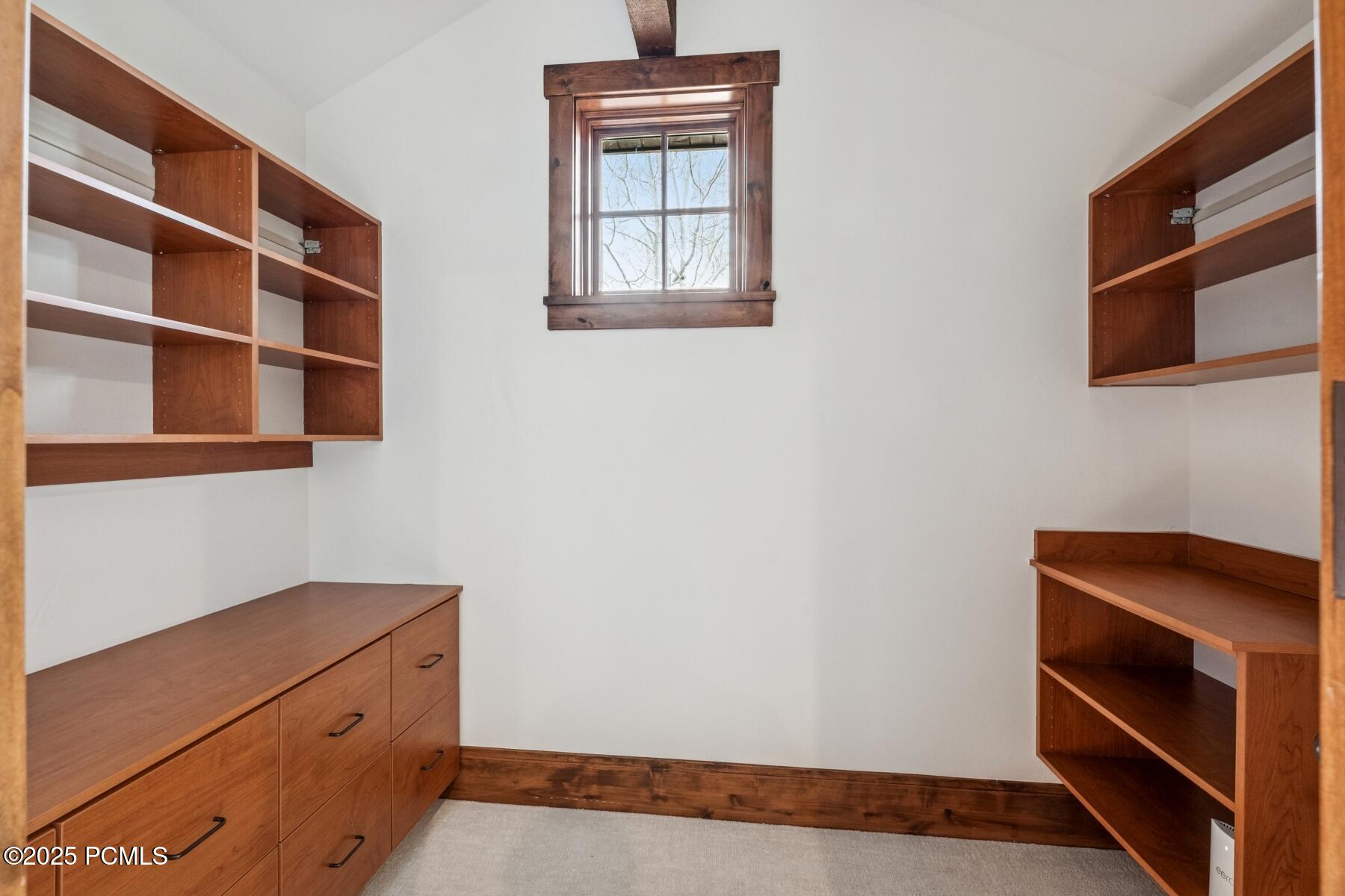 Park City, Utah 84098, United States, 4 Bedrooms Bedrooms, ,5 BathroomsBathrooms,Residential,Active,242525