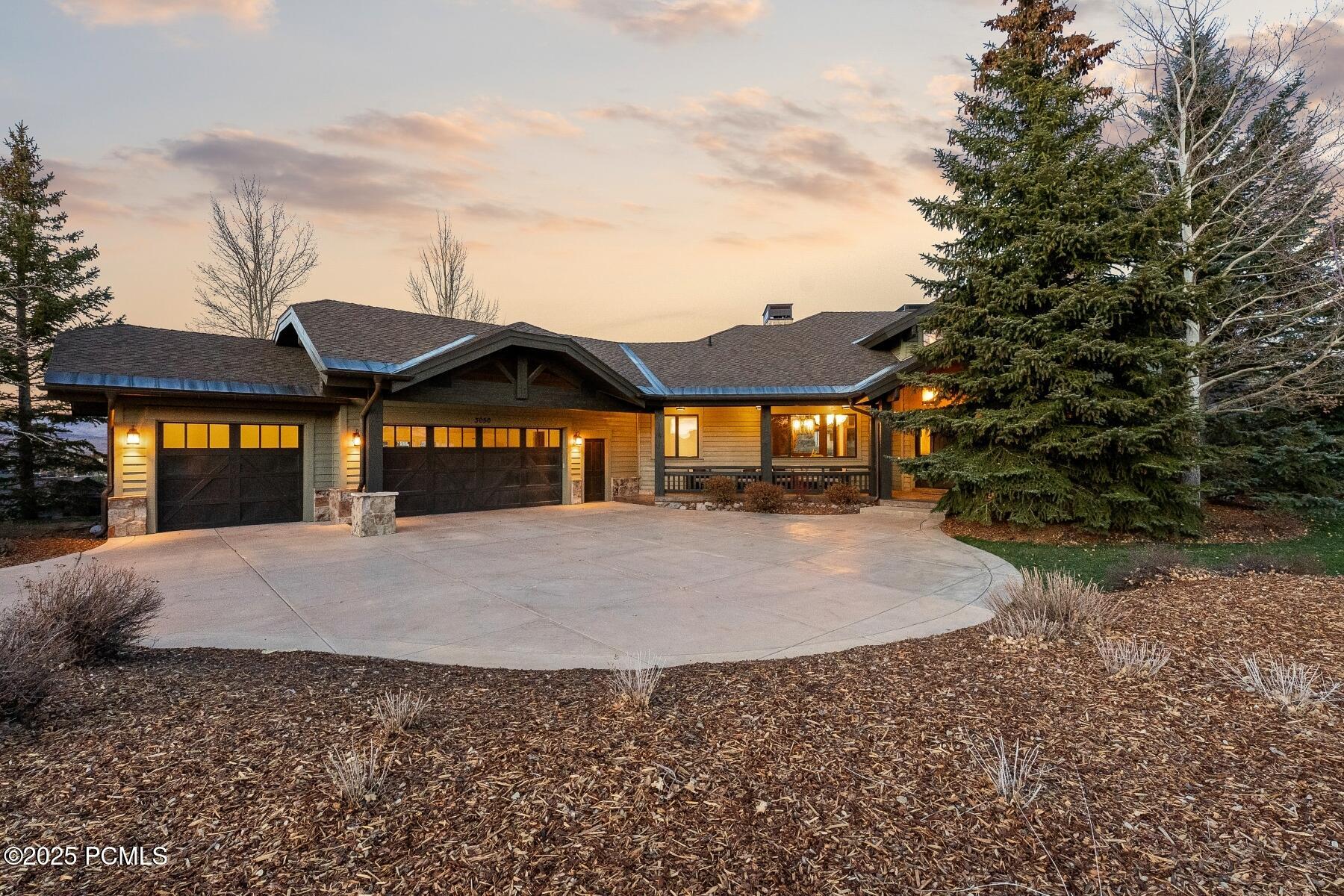 Park City, Utah 84098, United States, 4 Bedrooms Bedrooms, ,5 BathroomsBathrooms,Residential,Active,242525