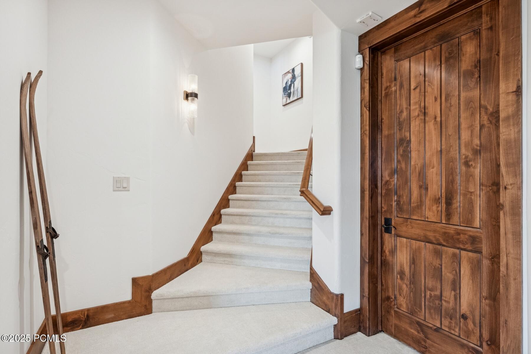 Park City, Utah 84098, United States, 4 Bedrooms Bedrooms, ,5 BathroomsBathrooms,Residential,Active,242525