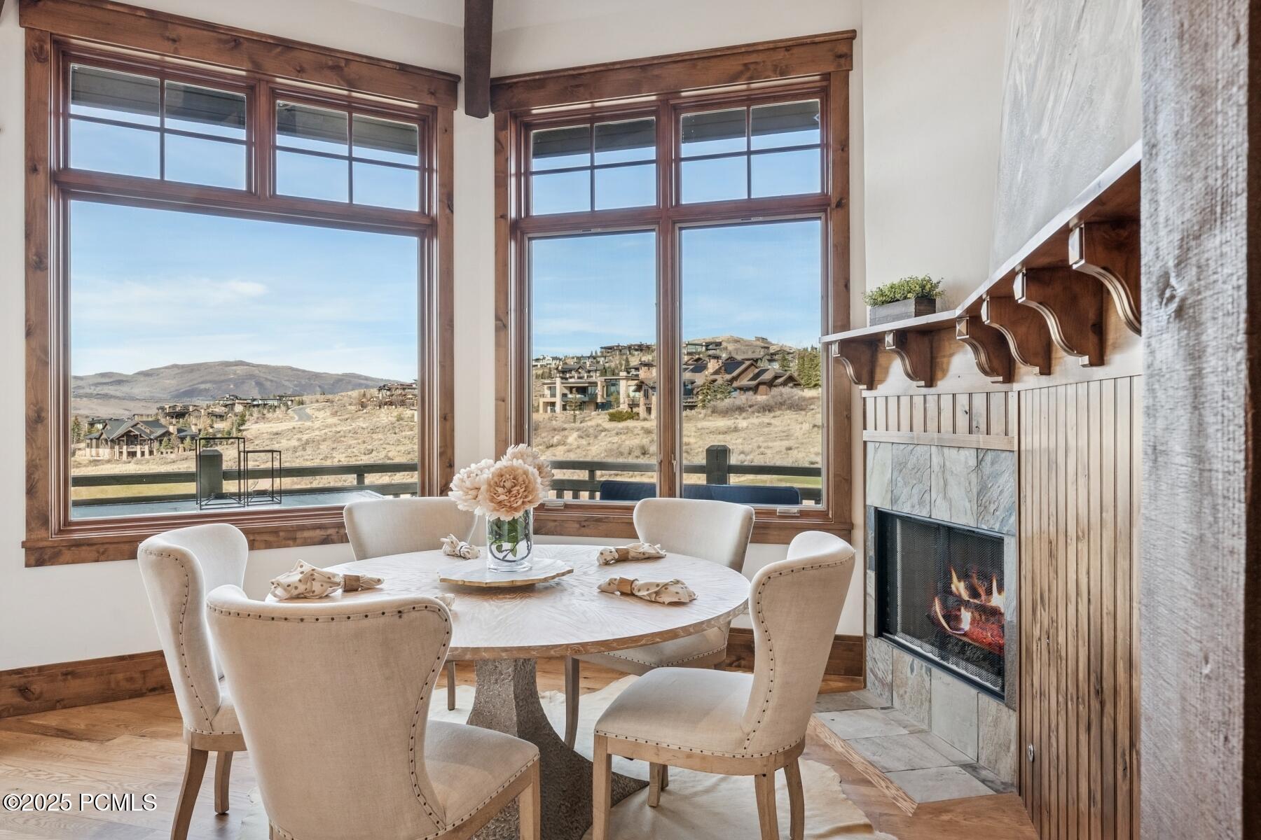 Park City, Utah 84098, United States, 4 Bedrooms Bedrooms, ,5 BathroomsBathrooms,Residential,Active,242525