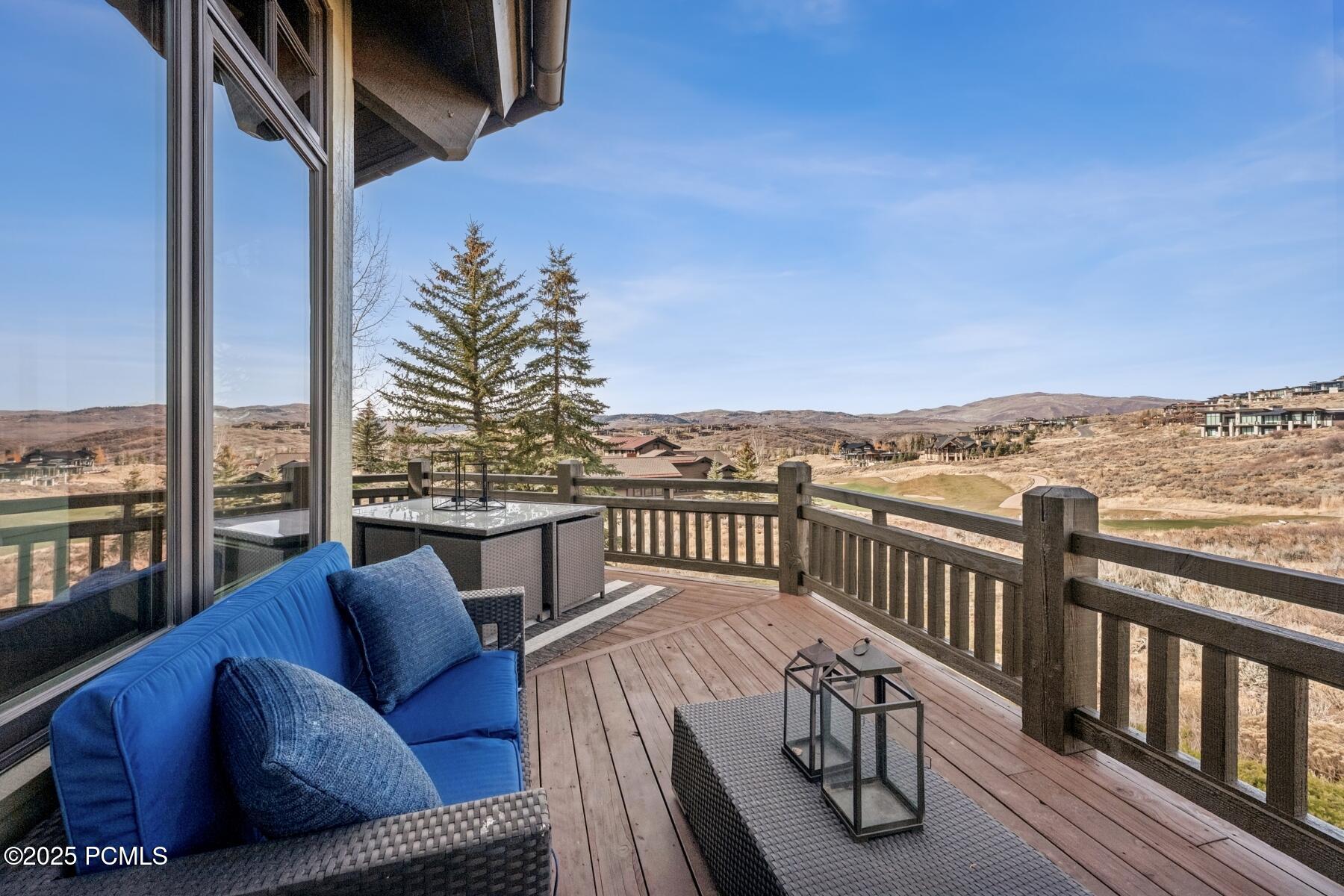 Park City, Utah 84098, United States, 4 Bedrooms Bedrooms, ,5 BathroomsBathrooms,Residential,Active,242525