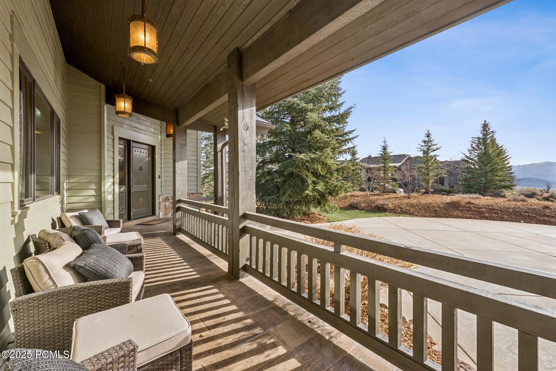 Park City, Utah 84098, United States, 4 Bedrooms Bedrooms, ,5 BathroomsBathrooms,Residential,Active,242525