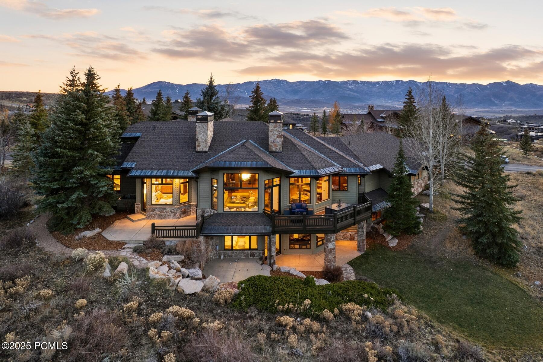 Park City, Utah 84098, United States, 4 Bedrooms Bedrooms, ,5 BathroomsBathrooms,Residential,Active,242525