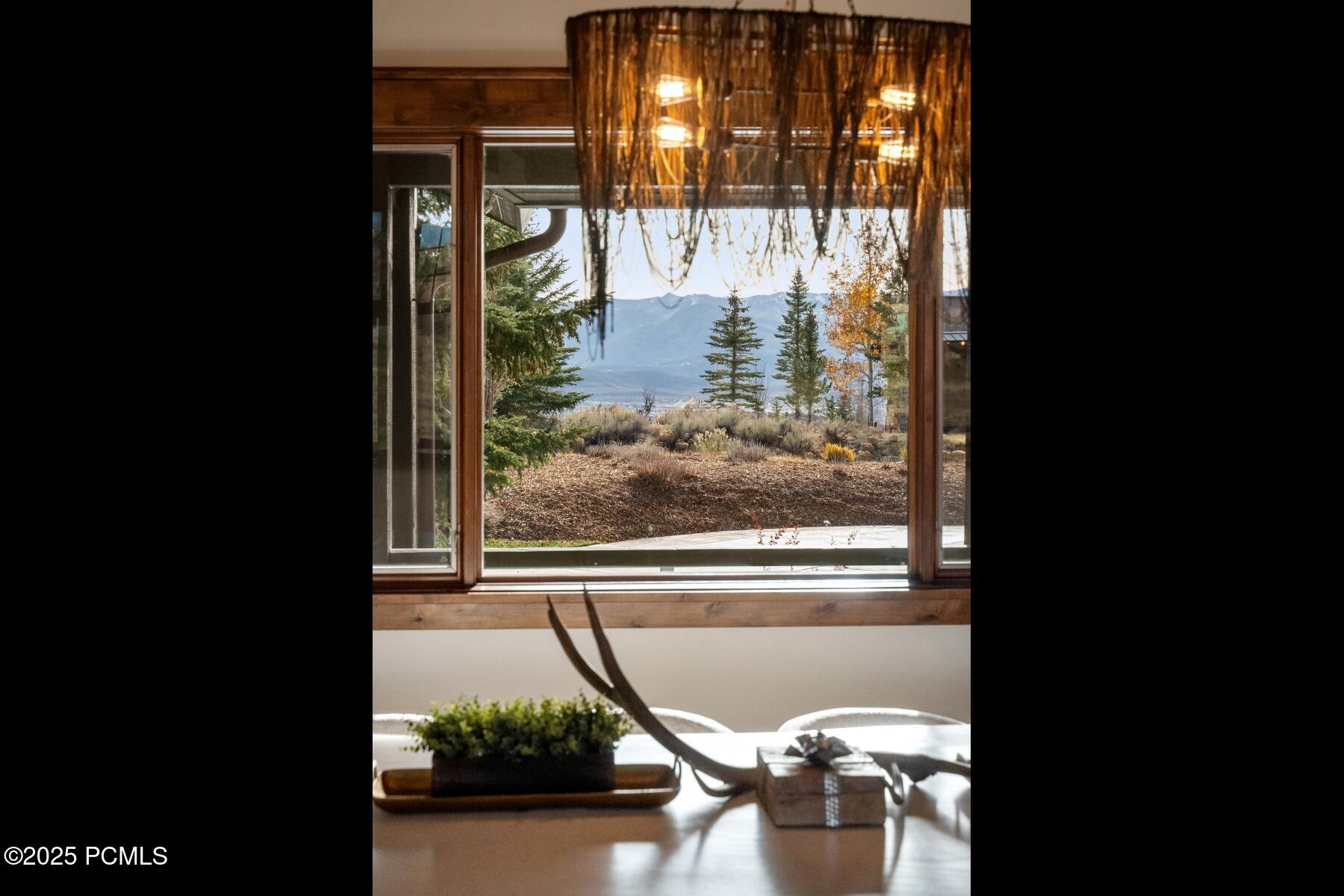 Park City, Utah 84098, United States, 4 Bedrooms Bedrooms, ,5 BathroomsBathrooms,Residential,Active,242525