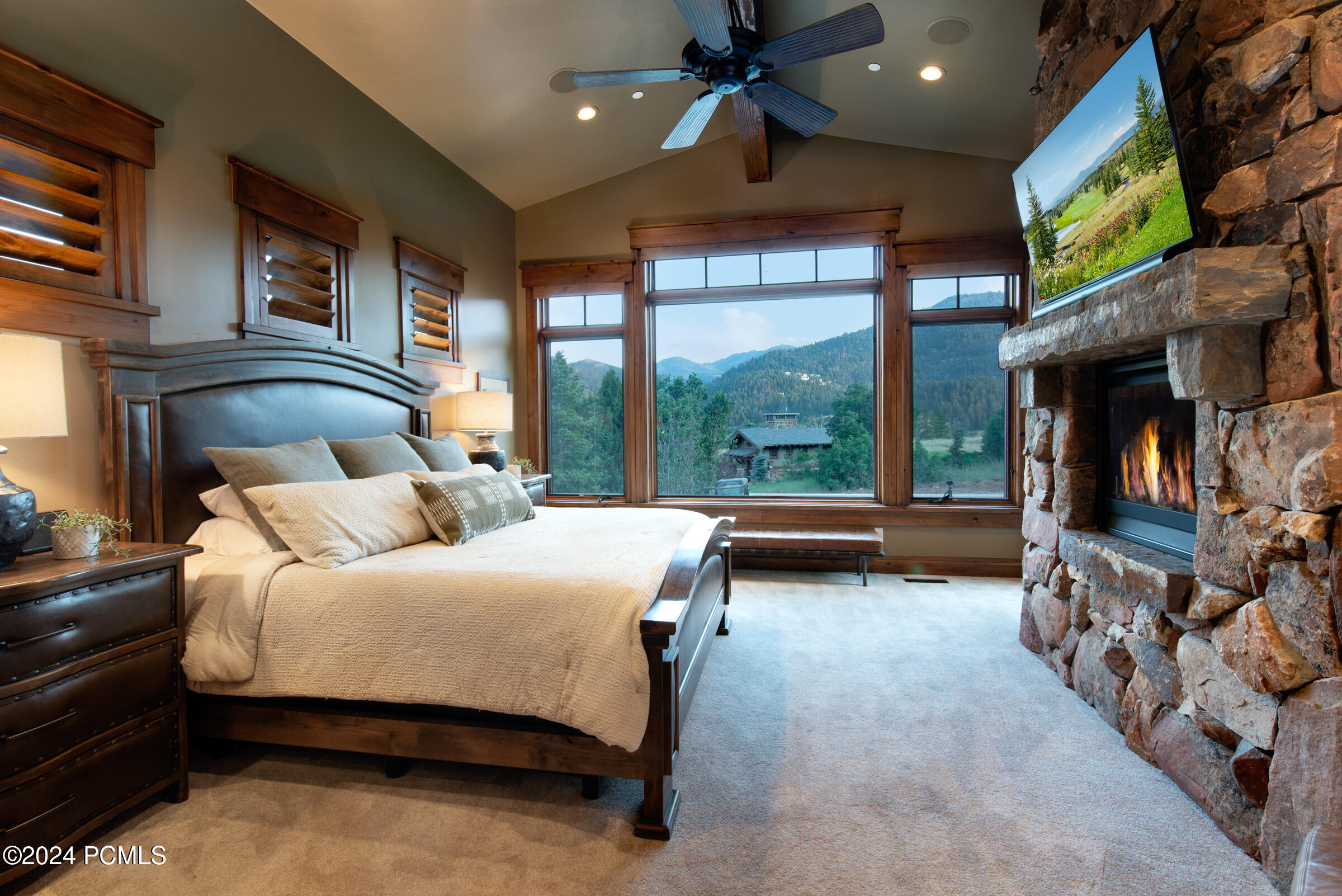 Park City, Utah 84098, United States, 4 Bedrooms Bedrooms, ,8 BathroomsBathrooms,Residential,Pending,9898