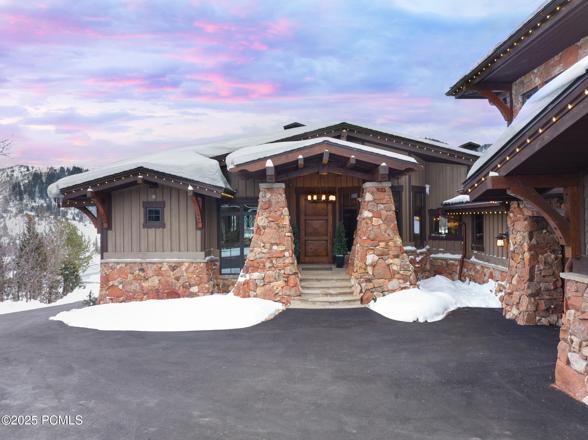 Park City, Utah 84098, United States, 4 Bedrooms Bedrooms, ,8 BathroomsBathrooms,Residential,Pending,9898