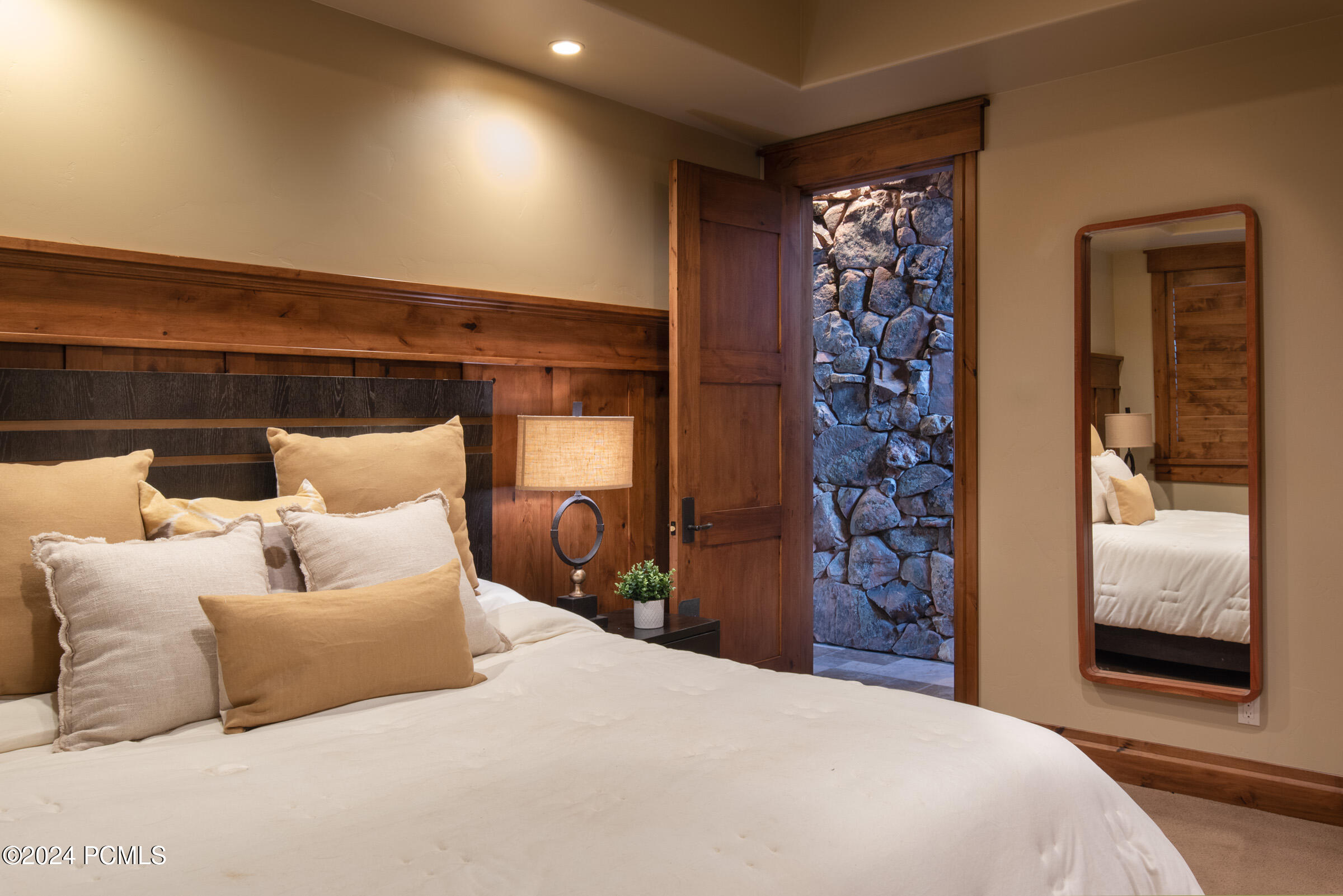 Park City, Utah 84098, United States, 4 Bedrooms Bedrooms, ,8 BathroomsBathrooms,Residential,Pending,9898