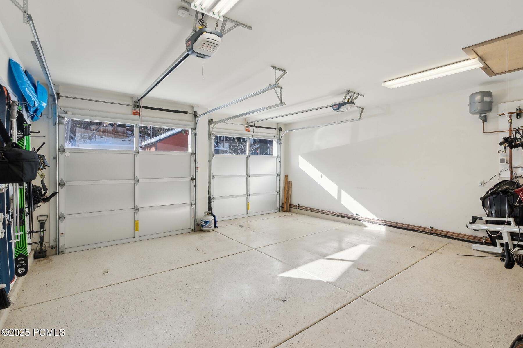 Park City, Utah 84060, United States, 4 Bedrooms Bedrooms, ,6 BathroomsBathrooms,Residential,Pending,88902