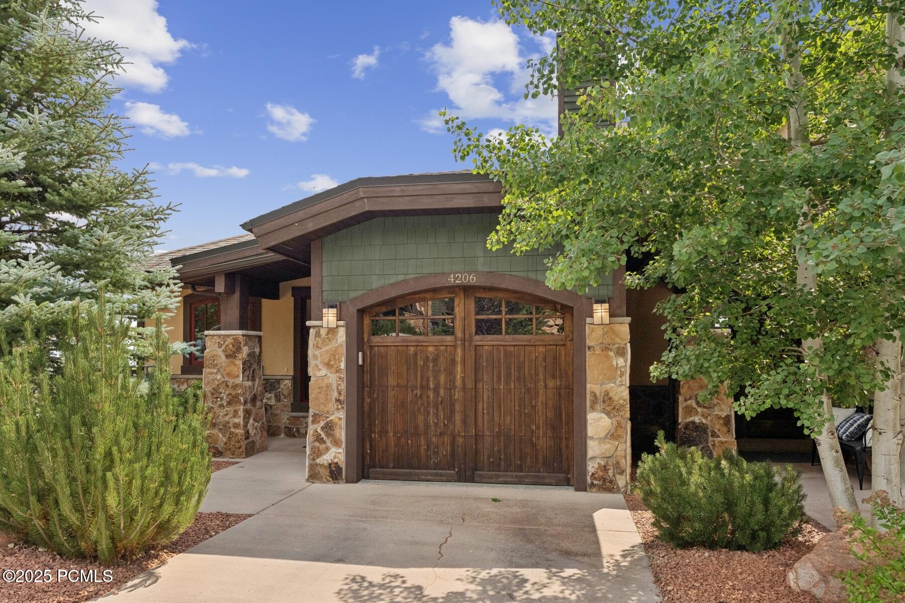 Park City, Utah 84098, United States, 3 Bedrooms Bedrooms, ,3 BathroomsBathrooms,Residential,Active,181933