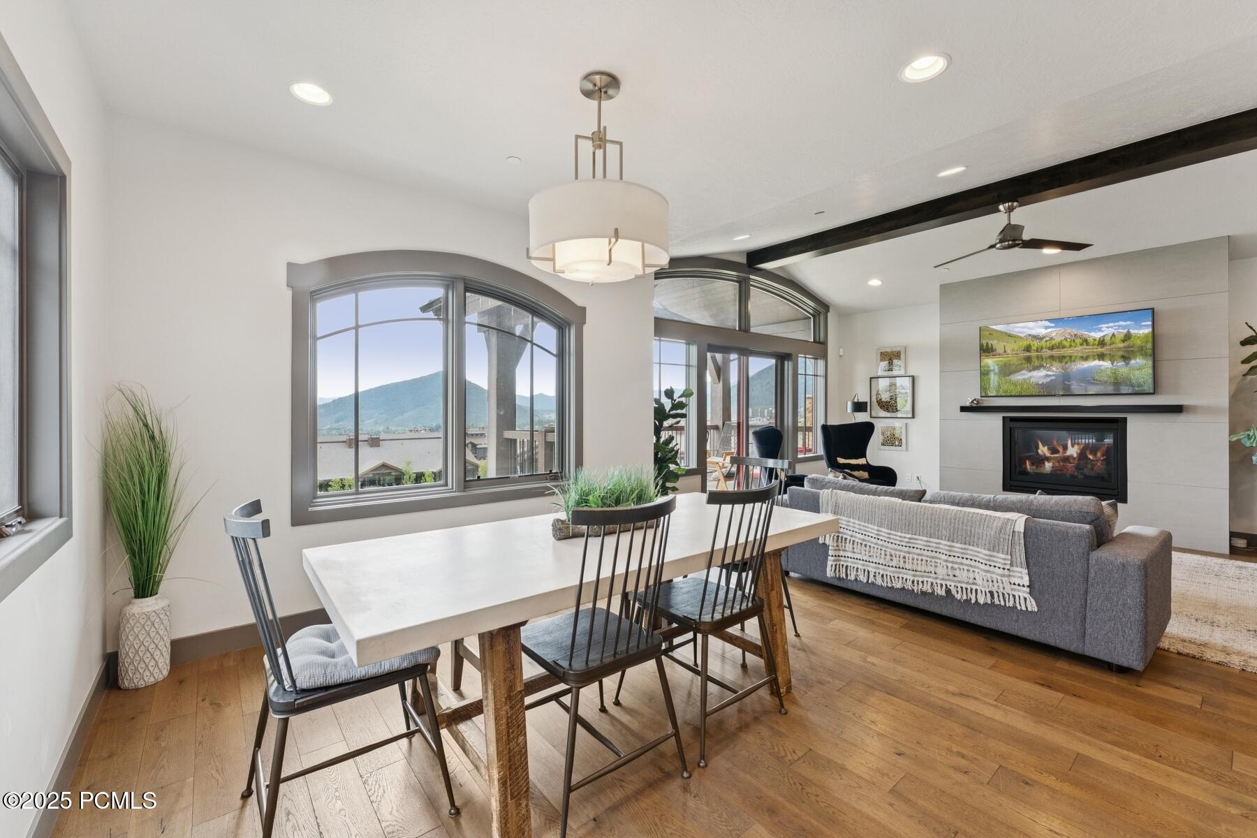 Park City, Utah 84098, United States, 3 Bedrooms Bedrooms, ,3 BathroomsBathrooms,Residential,Active,181933