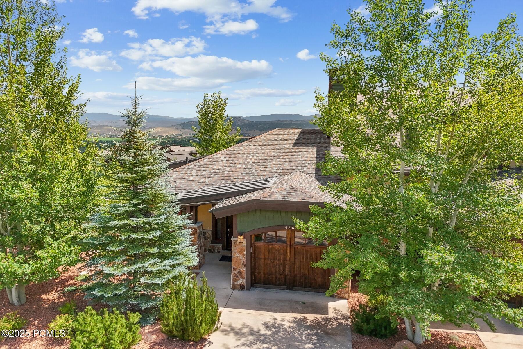 Park City, Utah 84098, United States, 3 Bedrooms Bedrooms, ,3 BathroomsBathrooms,Residential,Active,181933