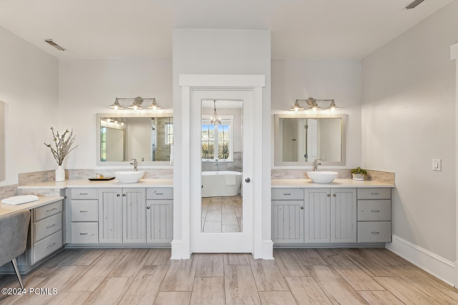 Park City, Utah 84098, United States, 5 Bedrooms Bedrooms, ,6 BathroomsBathrooms,Residential,Active,28748