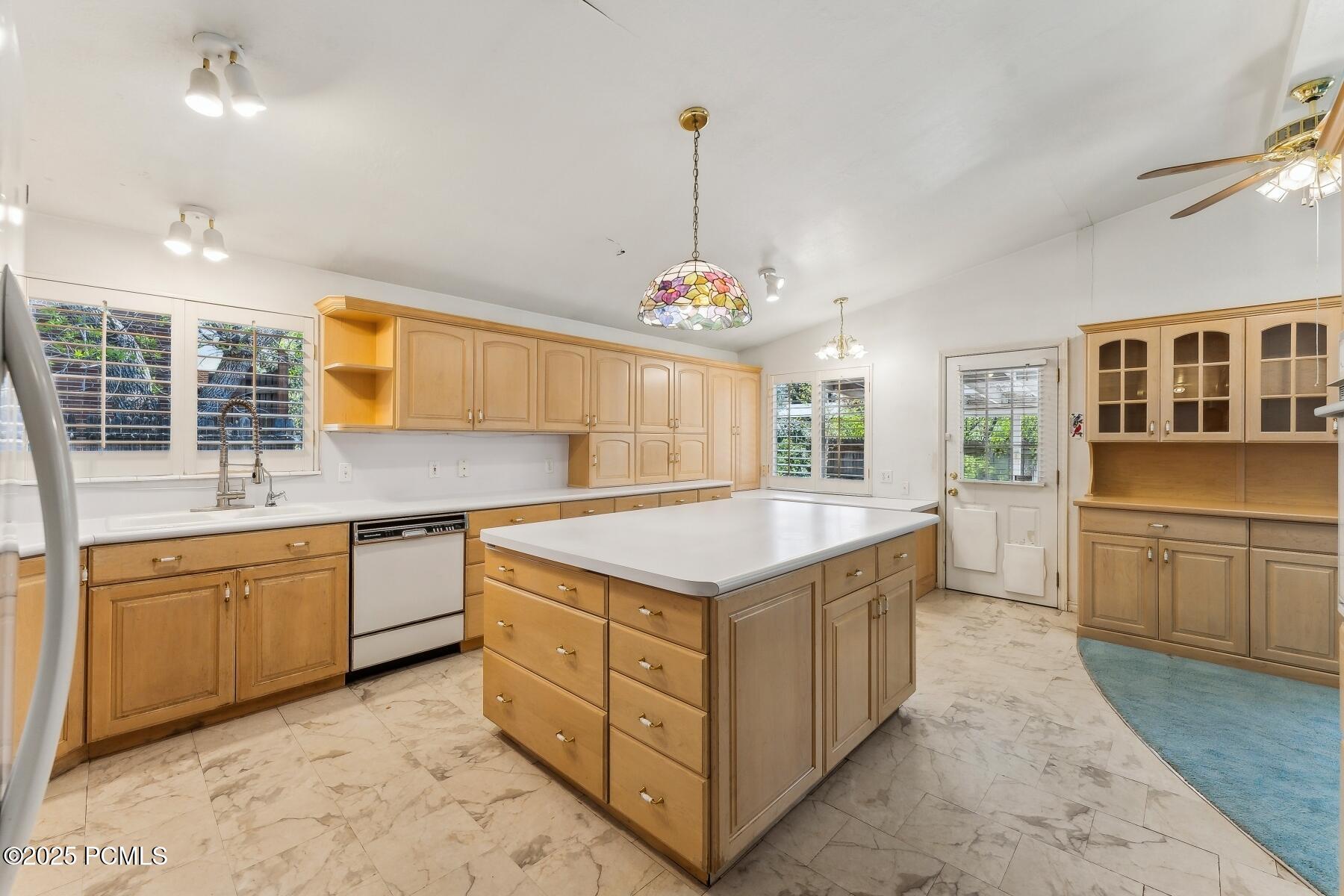 5093 S Southmoor Circle, Salt Lake City, Utah image 14