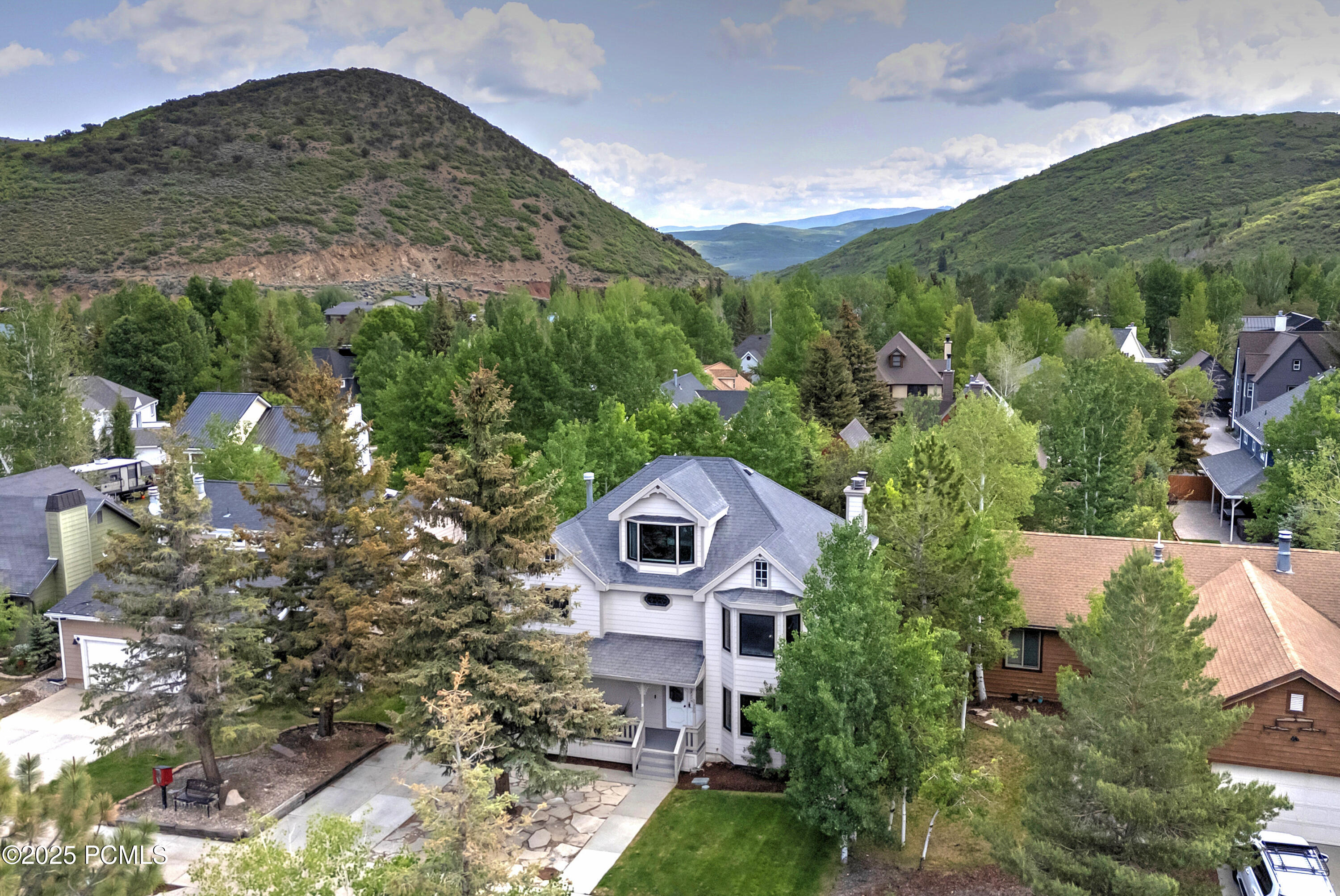 2300 Comstock Drive, Park City, Utah image 3