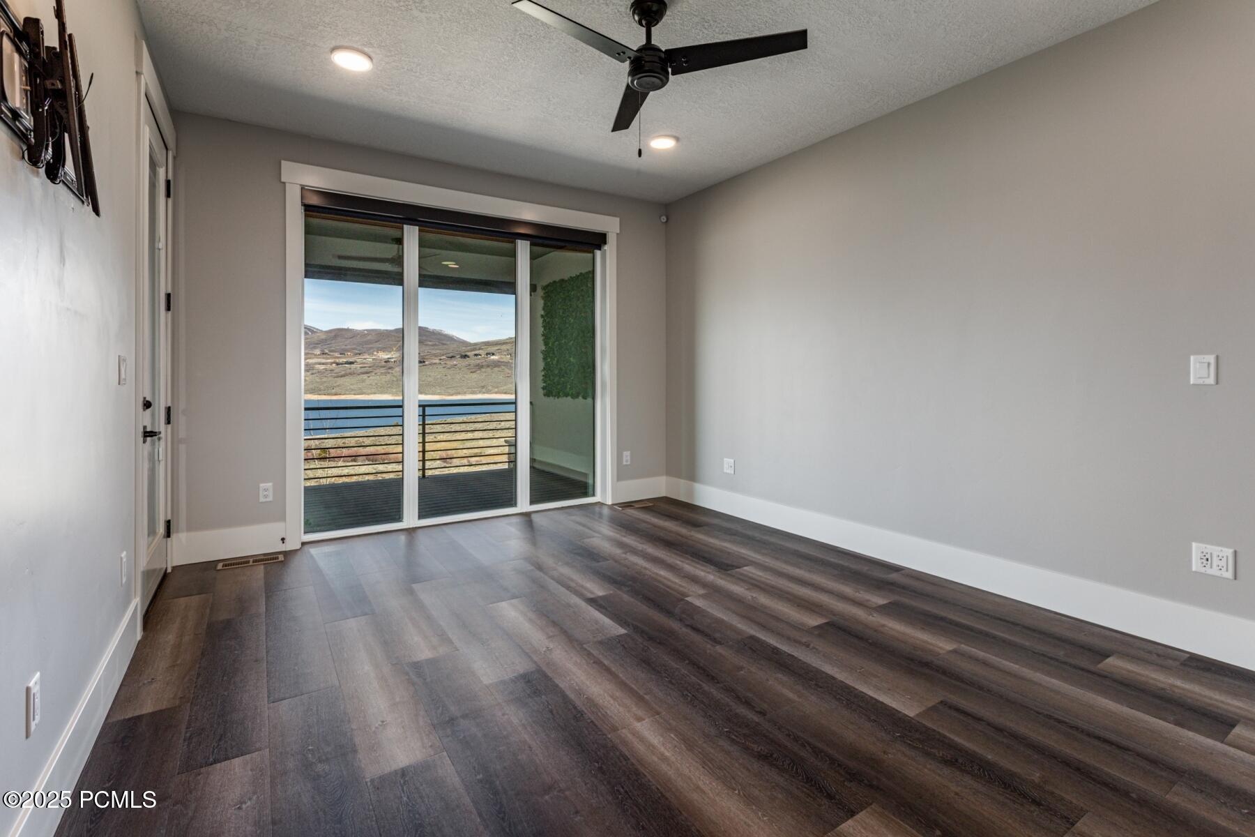 Hideout, Utah 84036, United States, 3 Bedrooms Bedrooms, ,4 BathroomsBathrooms,Residential,Active,118