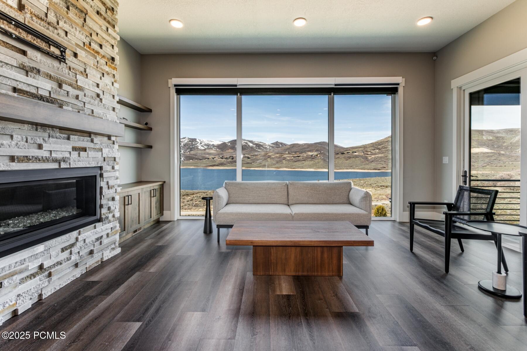 Hideout, Utah 84036, United States, 3 Bedrooms Bedrooms, ,4 BathroomsBathrooms,Residential,Active,118