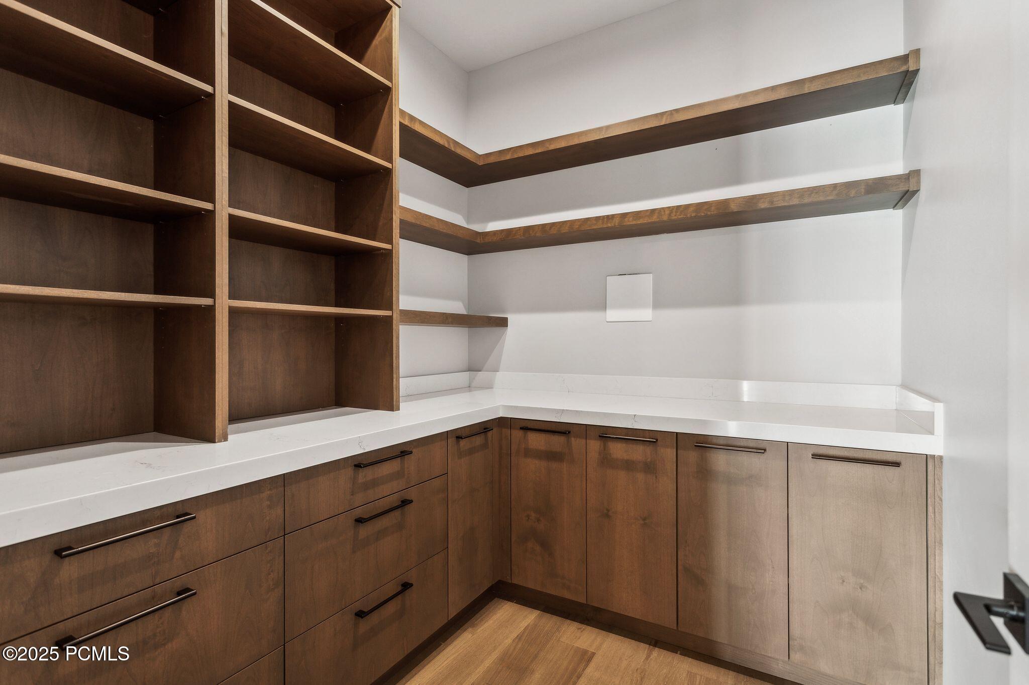 Hideout, Utah 84036, United States, 3 Bedrooms Bedrooms, ,4 BathroomsBathrooms,Residential,Active,32133