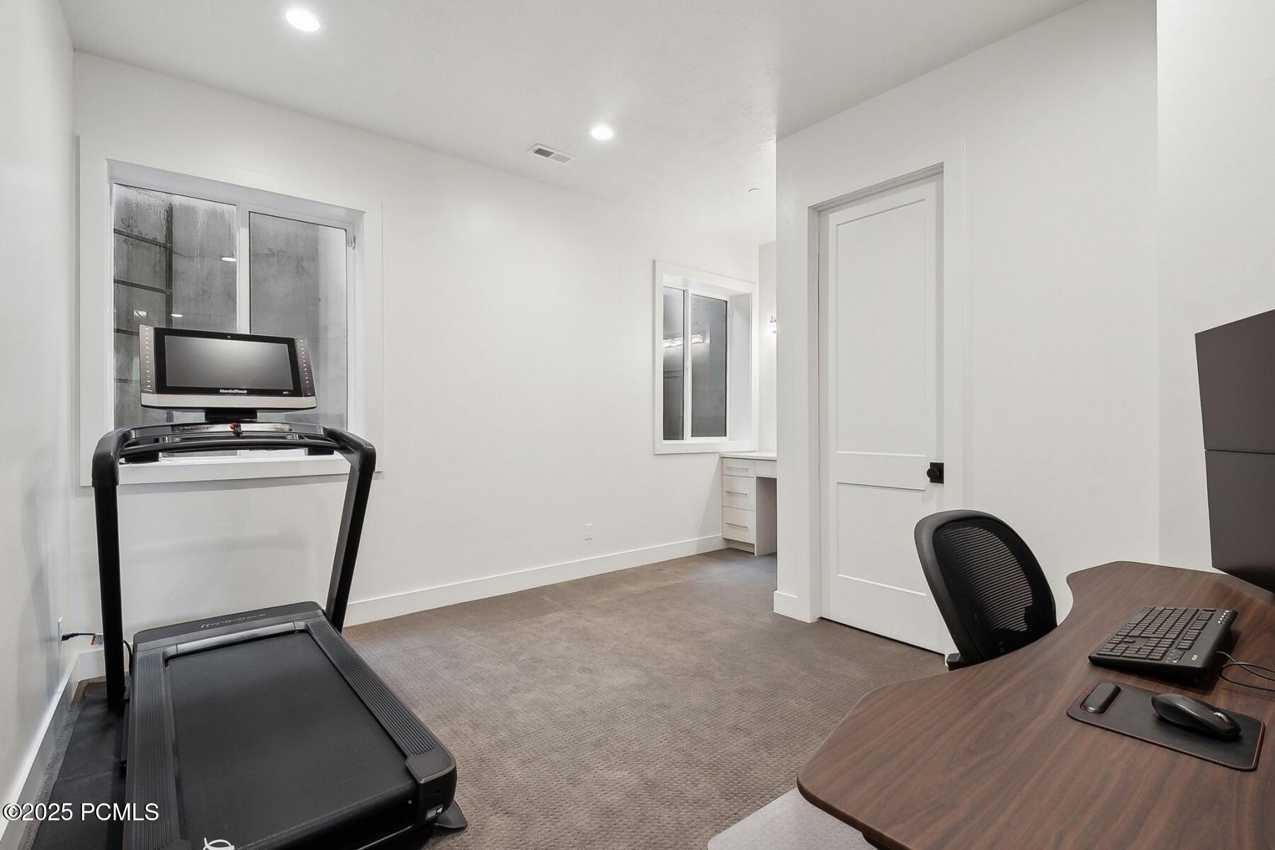 Park City, Utah 84098, United States, 4 Bedrooms Bedrooms, ,4 BathroomsBathrooms,Residential,Active,149916