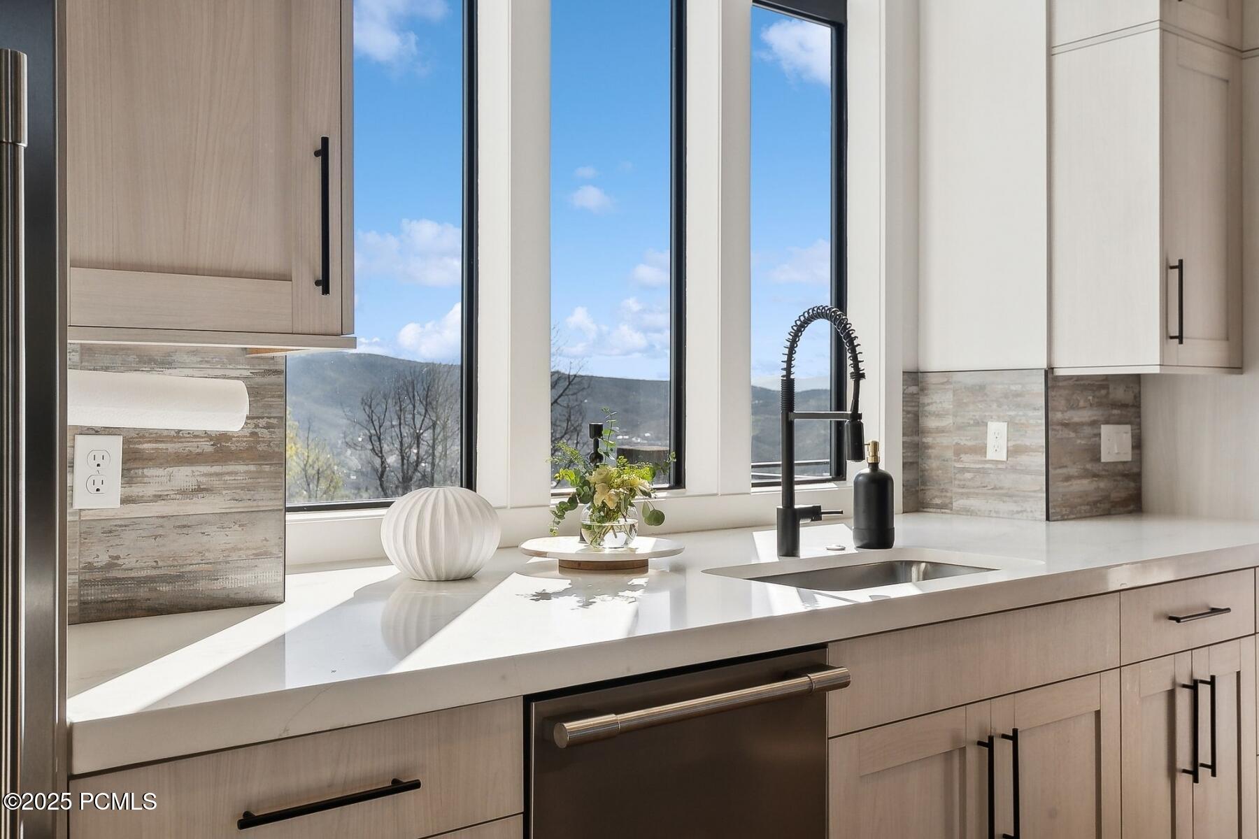 8960 Parleys Lane, Park City, Utah image 8