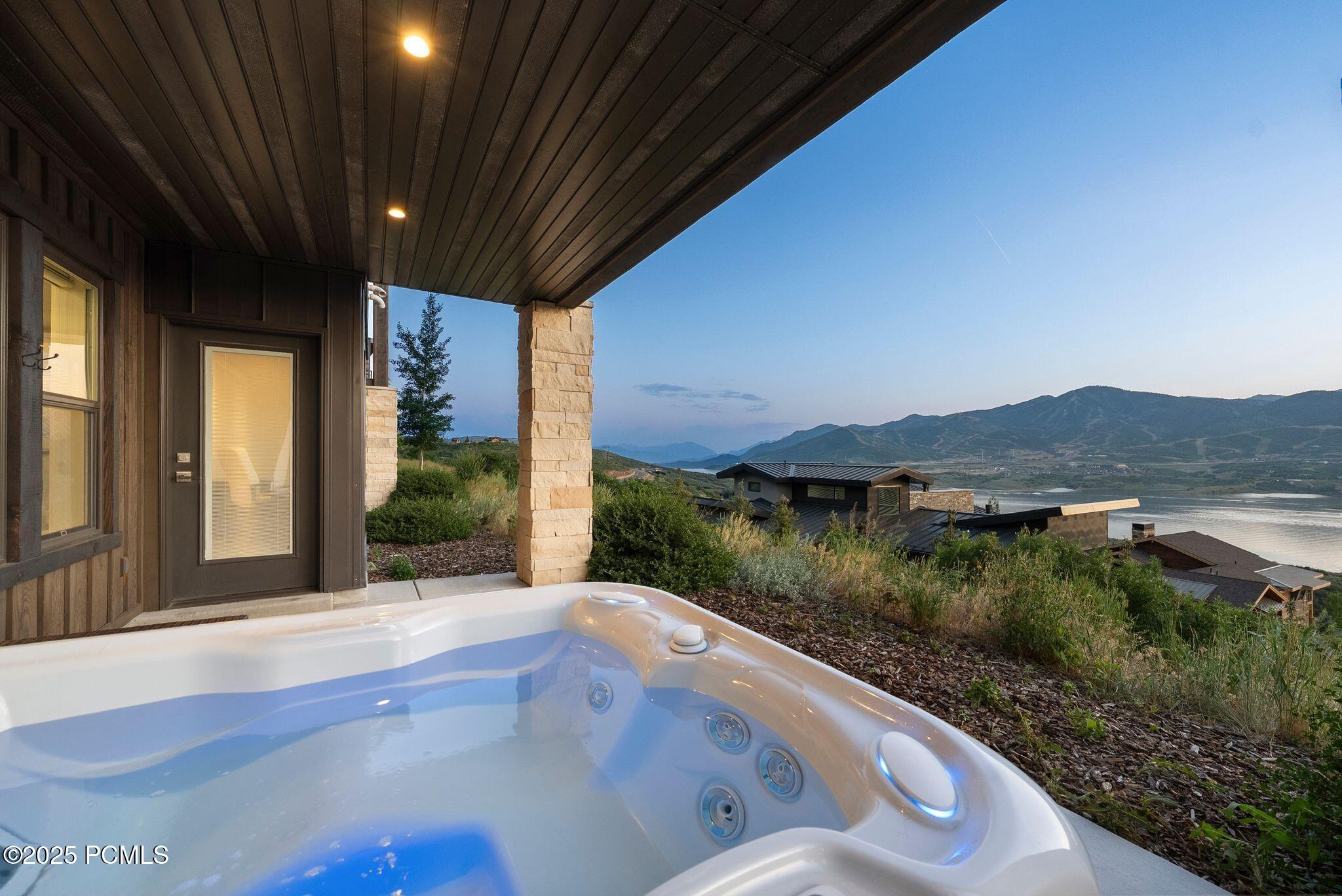 Hideout, Utah 84036, United States, 3 Bedrooms Bedrooms, ,3 BathroomsBathrooms,Residential,Active,160366