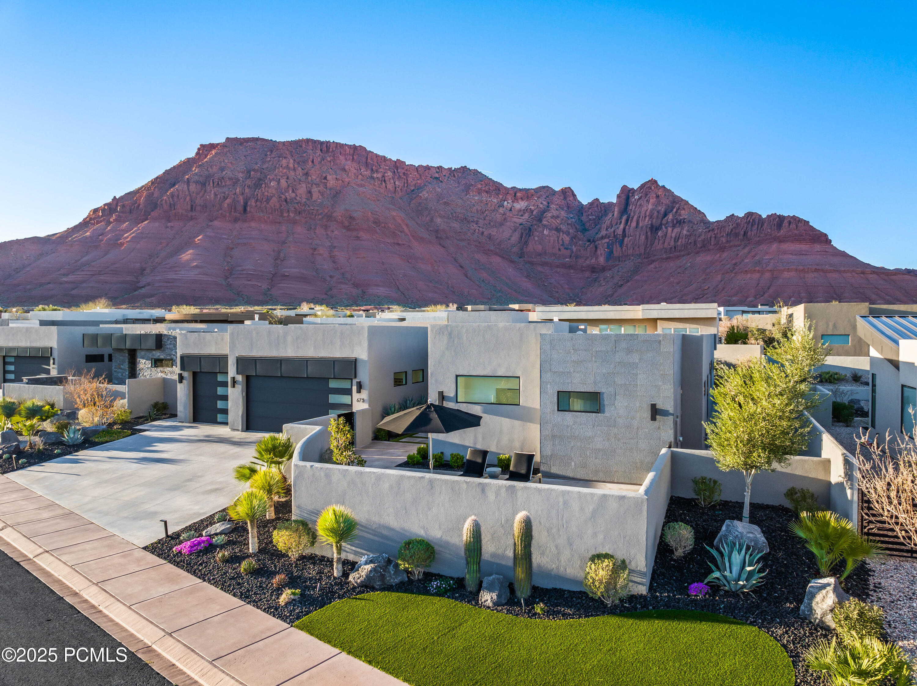675 E South Wall Circle, Ivins, Utah image 1
