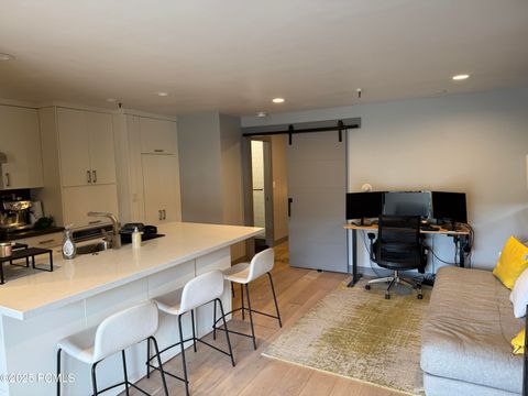 Condo For Sale - 3285 Lower Saddleback Rd #2A<br/> Summit County, Park City, UT 84098