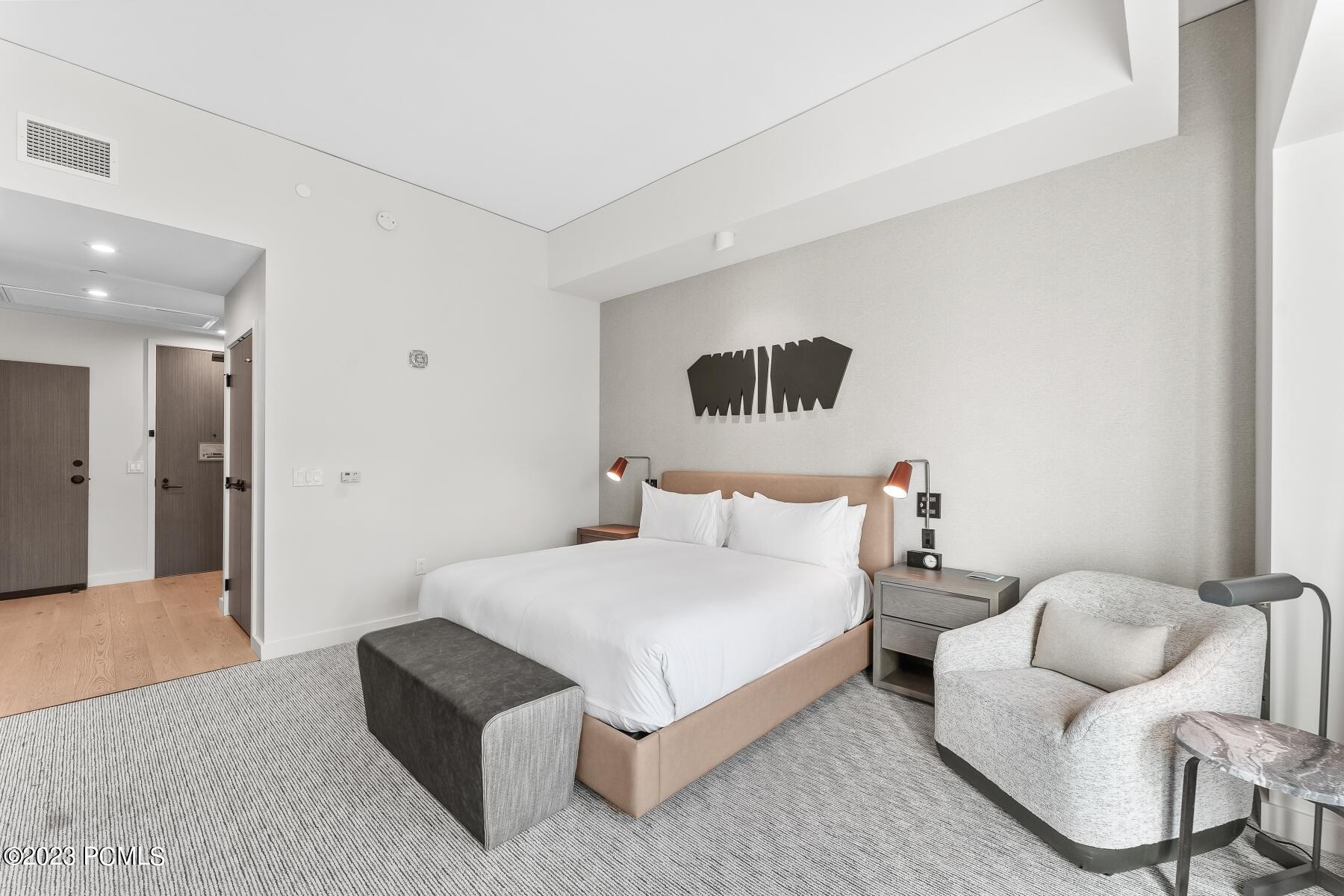 Park City, Utah 84098, United States, 2 Bedrooms Bedrooms, ,3 BathroomsBathrooms,Residential,Pending,70407