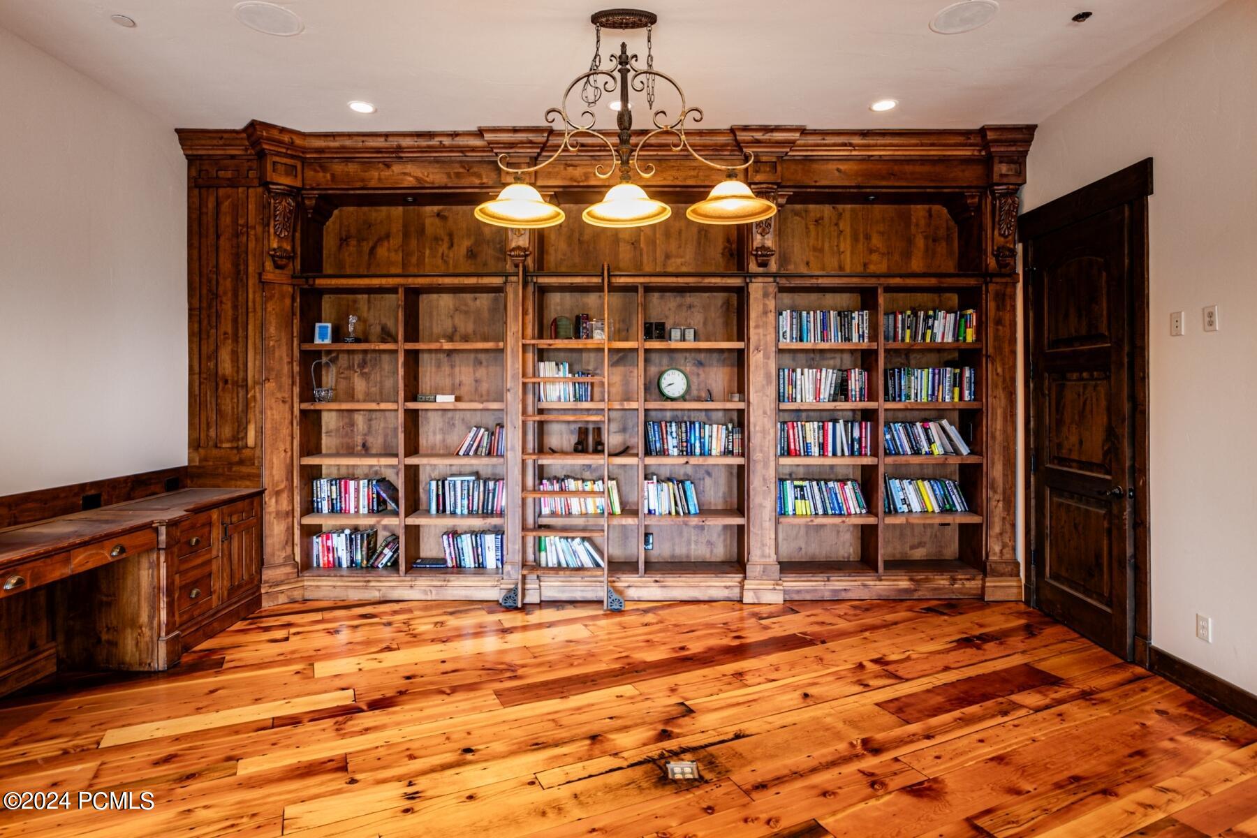 Park City, Utah 84098, United States, 5 Bedrooms Bedrooms, ,7 BathroomsBathrooms,Residential,Pending,55774