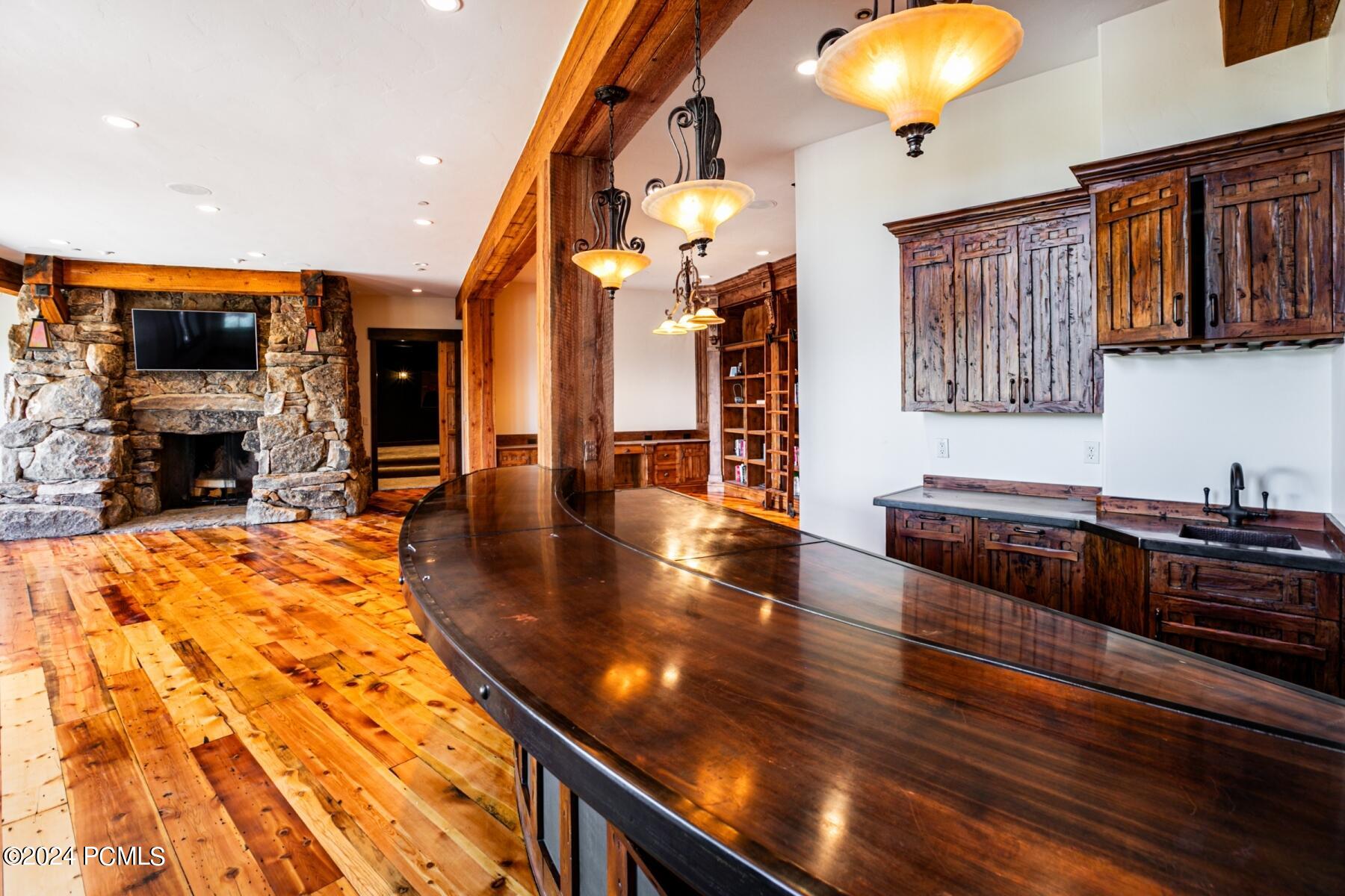 Park City, Utah 84098, United States, 5 Bedrooms Bedrooms, ,7 BathroomsBathrooms,Residential,Pending,55774