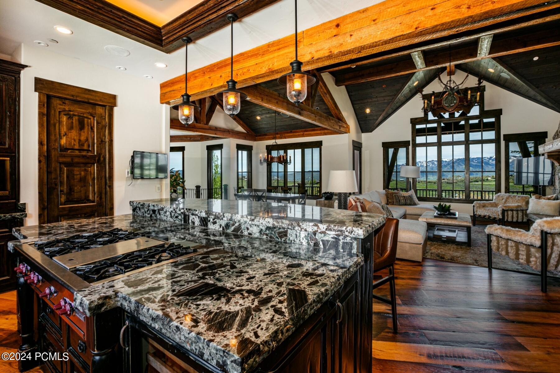 Park City, Utah 84098, United States, 5 Bedrooms Bedrooms, ,7 BathroomsBathrooms,Residential,Pending,55774